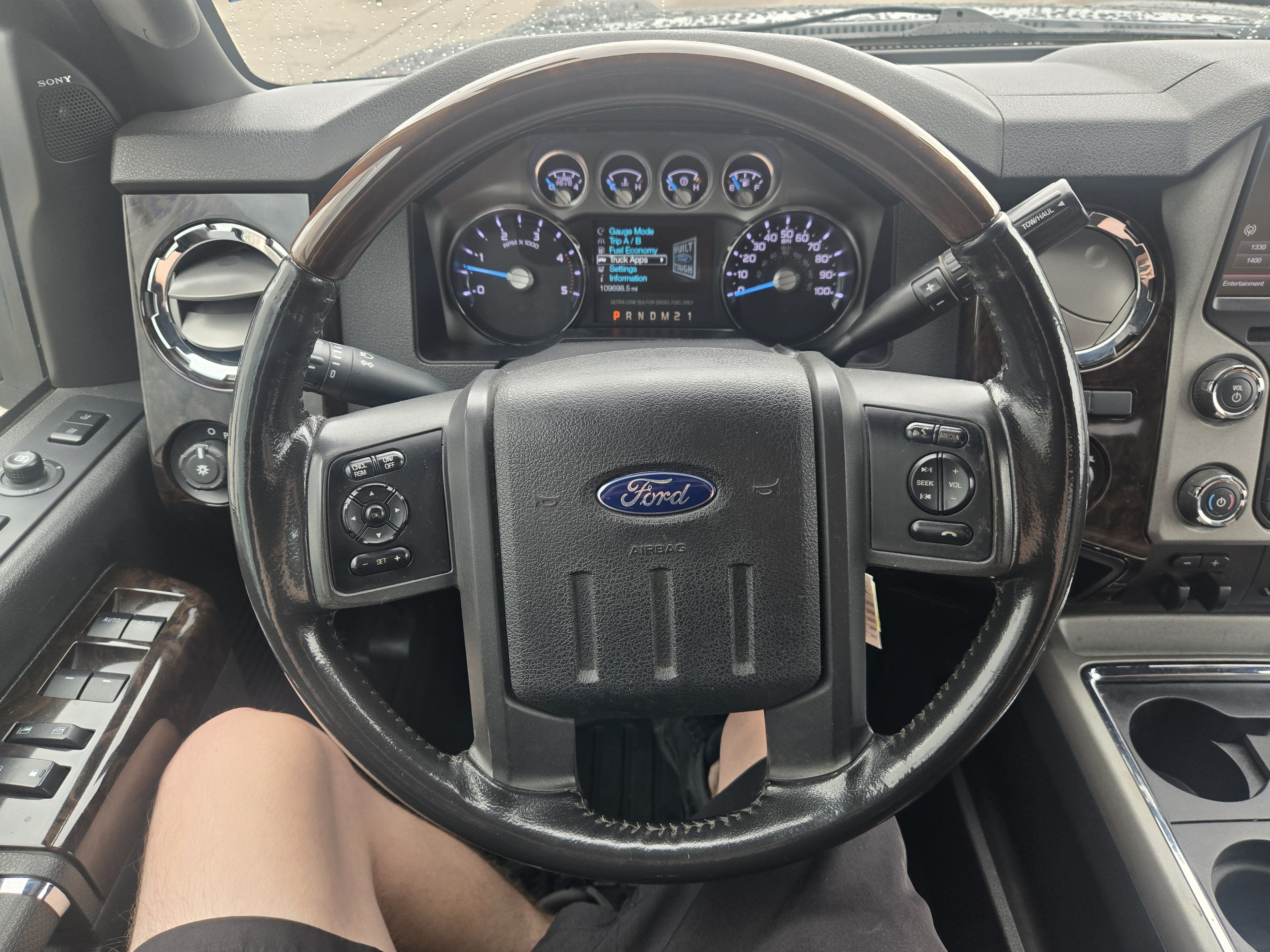 2013 Ford Super Duty F-350 SRW Lariat