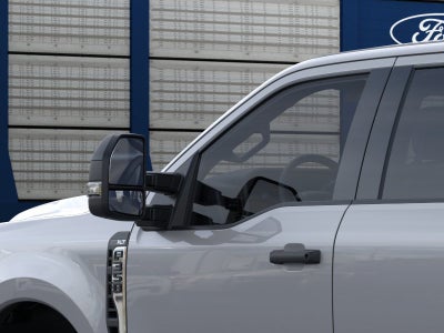 2026 Ford Super Duty F-350 SRW F-350® XLT