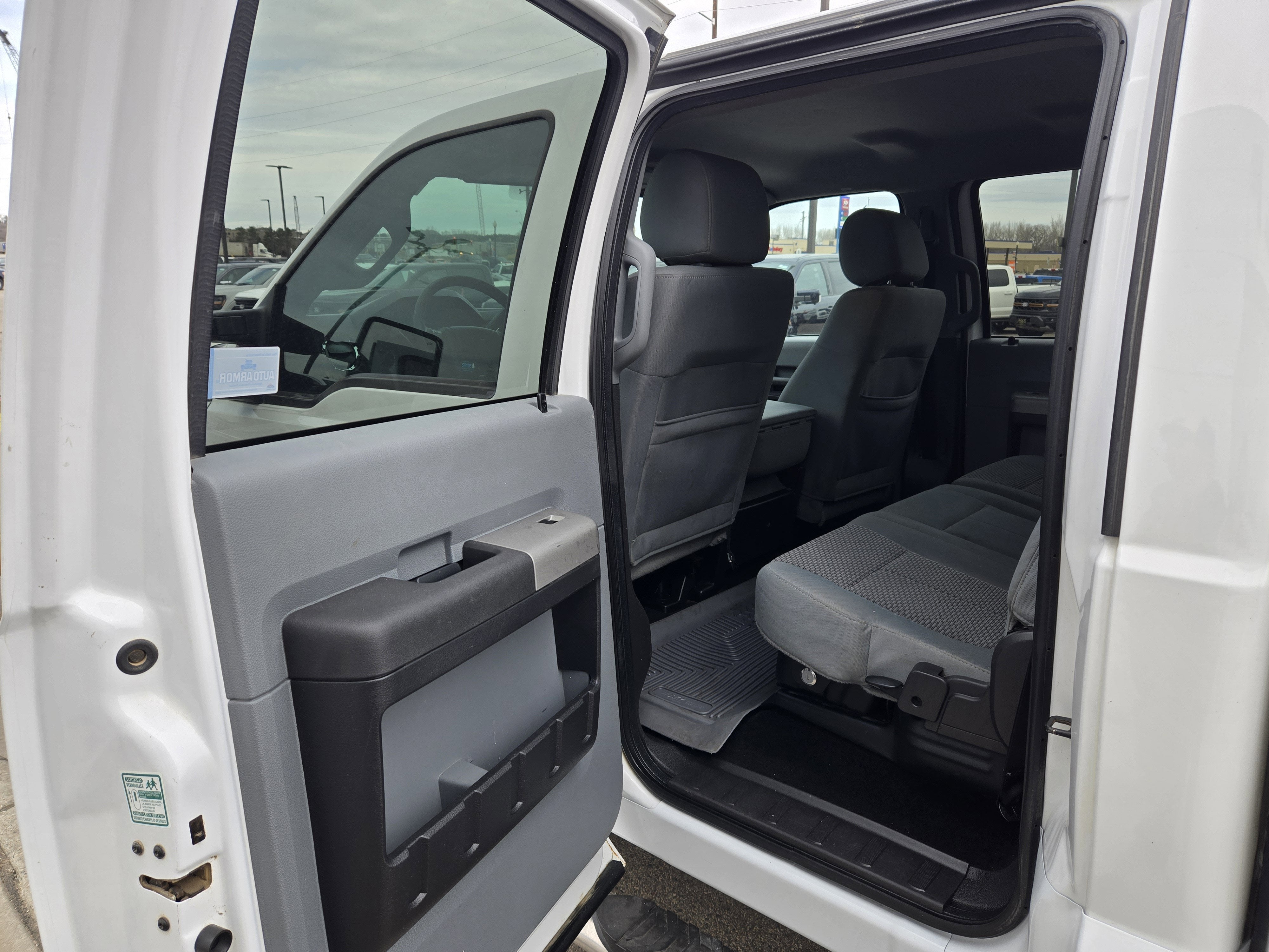 2016 Ford F-350 WITH PLOW! XLT