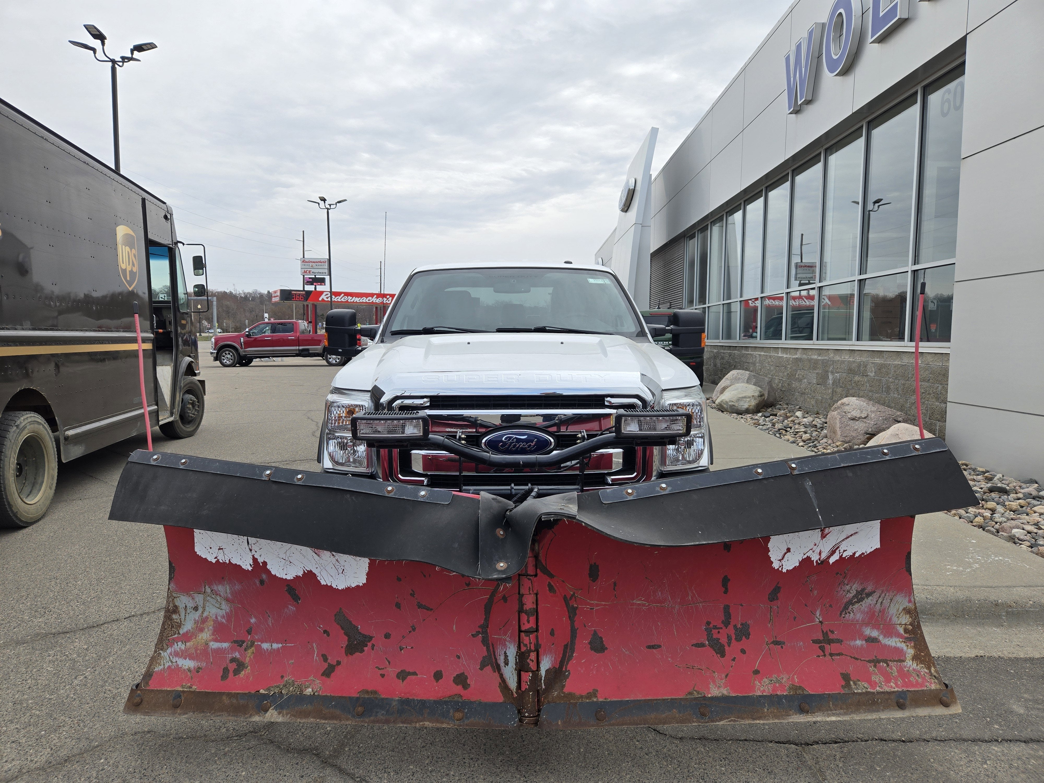 2016 Ford F-350 WITH PLOW! XLT