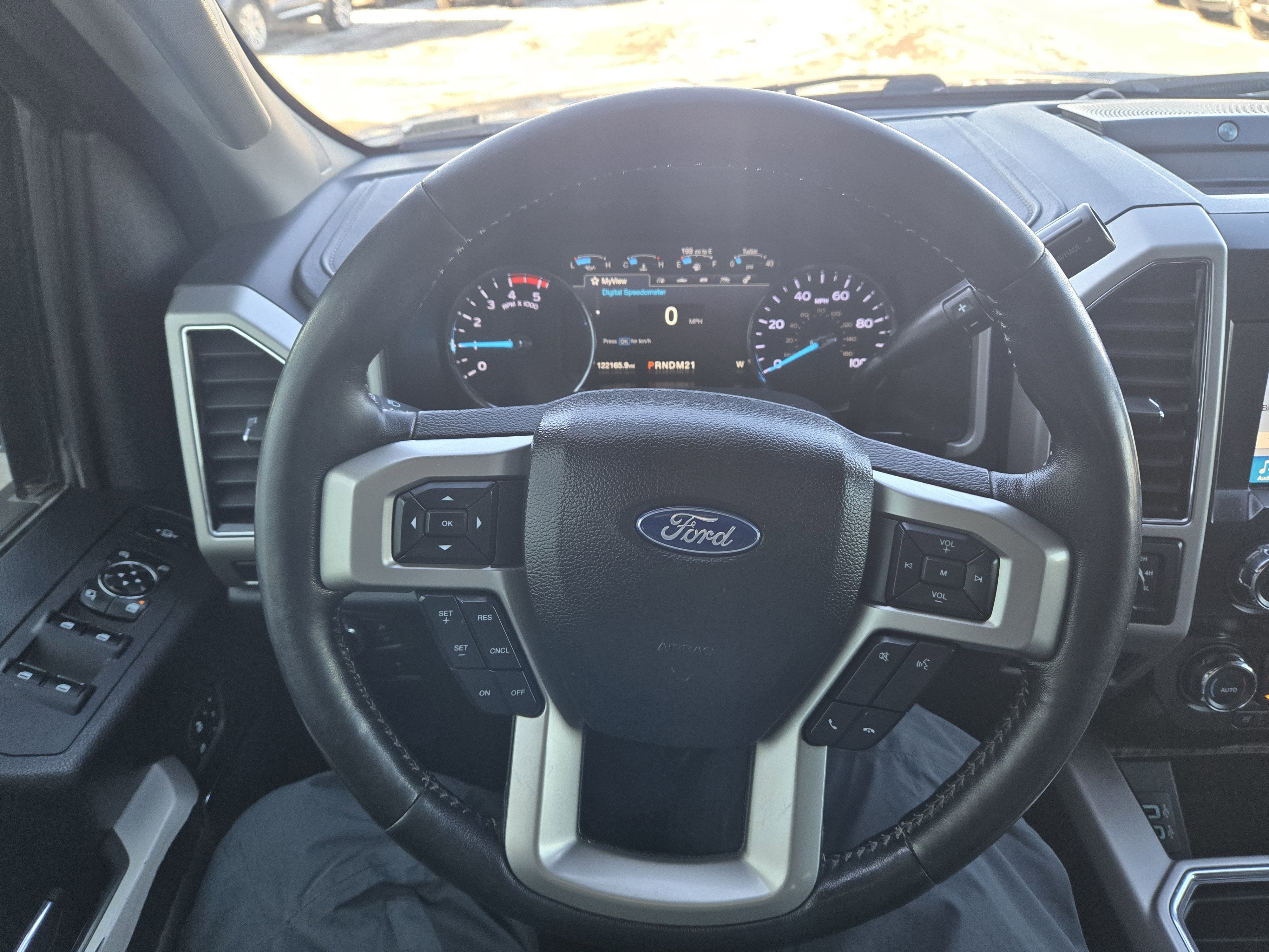 2019 Ford Super Duty F-350 SRW LARIAT