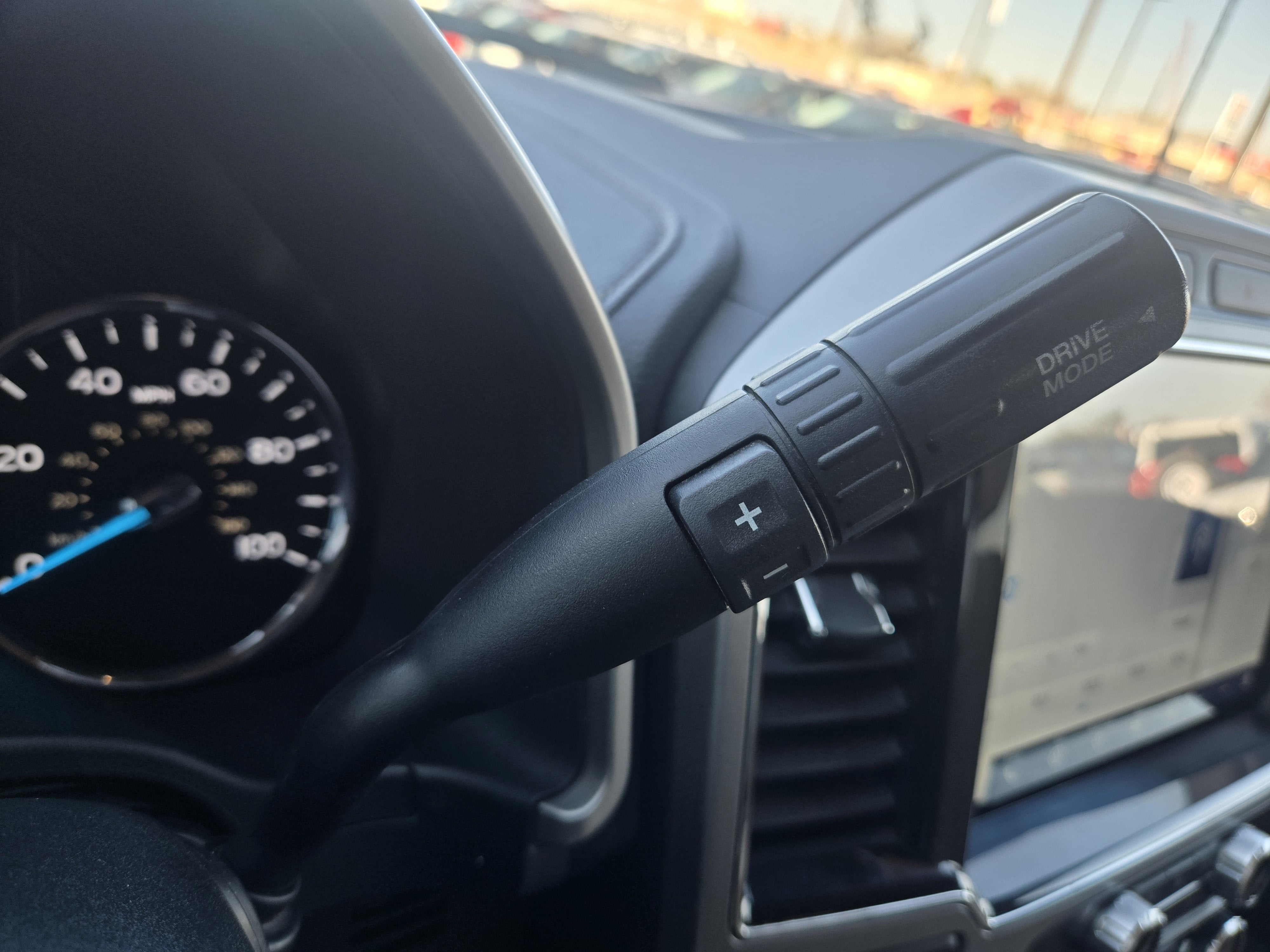 2022 Ford Super Duty F-350 SRW LARIAT