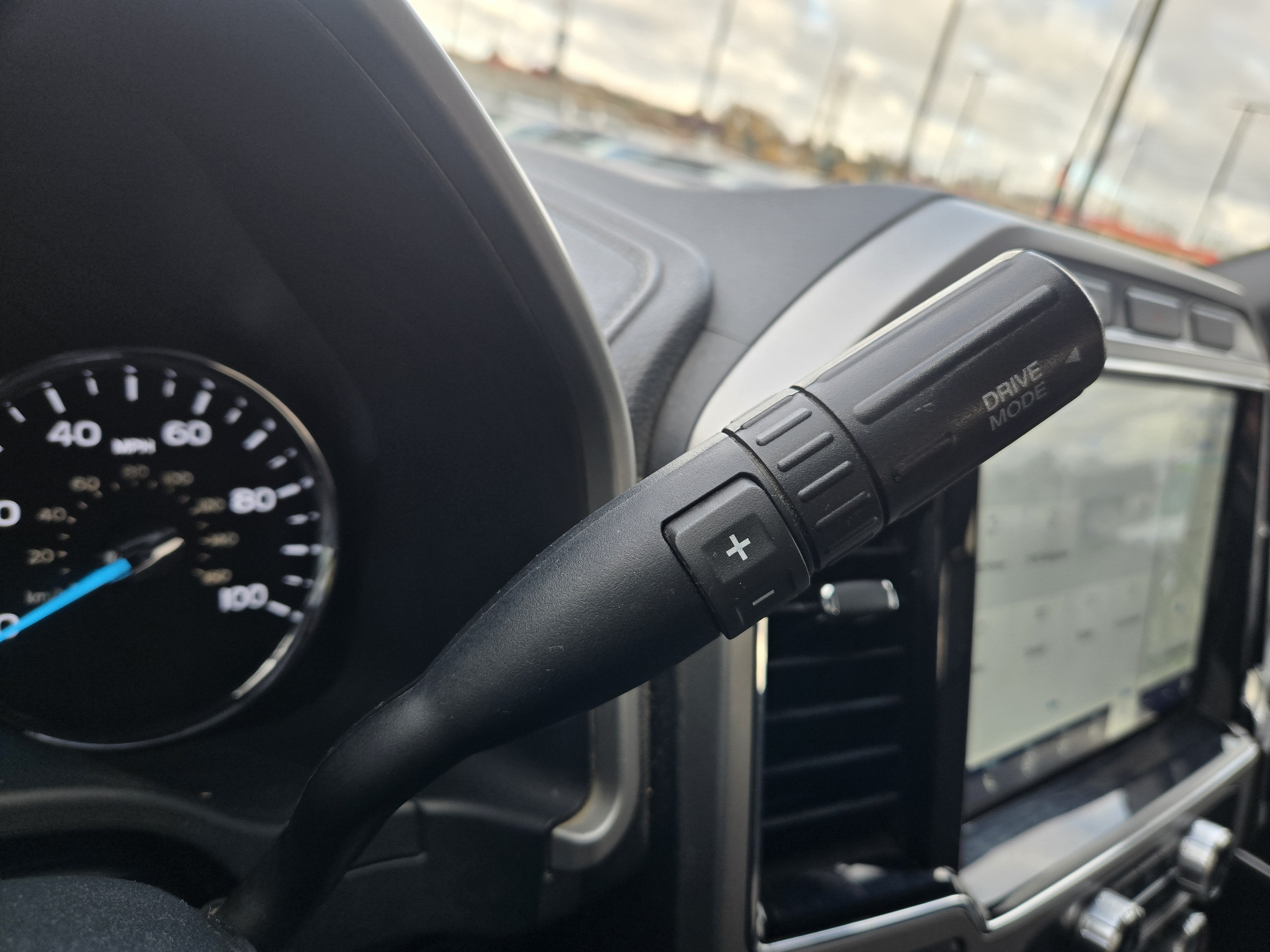 2022 Ford Super Duty F-350 SRW Limited