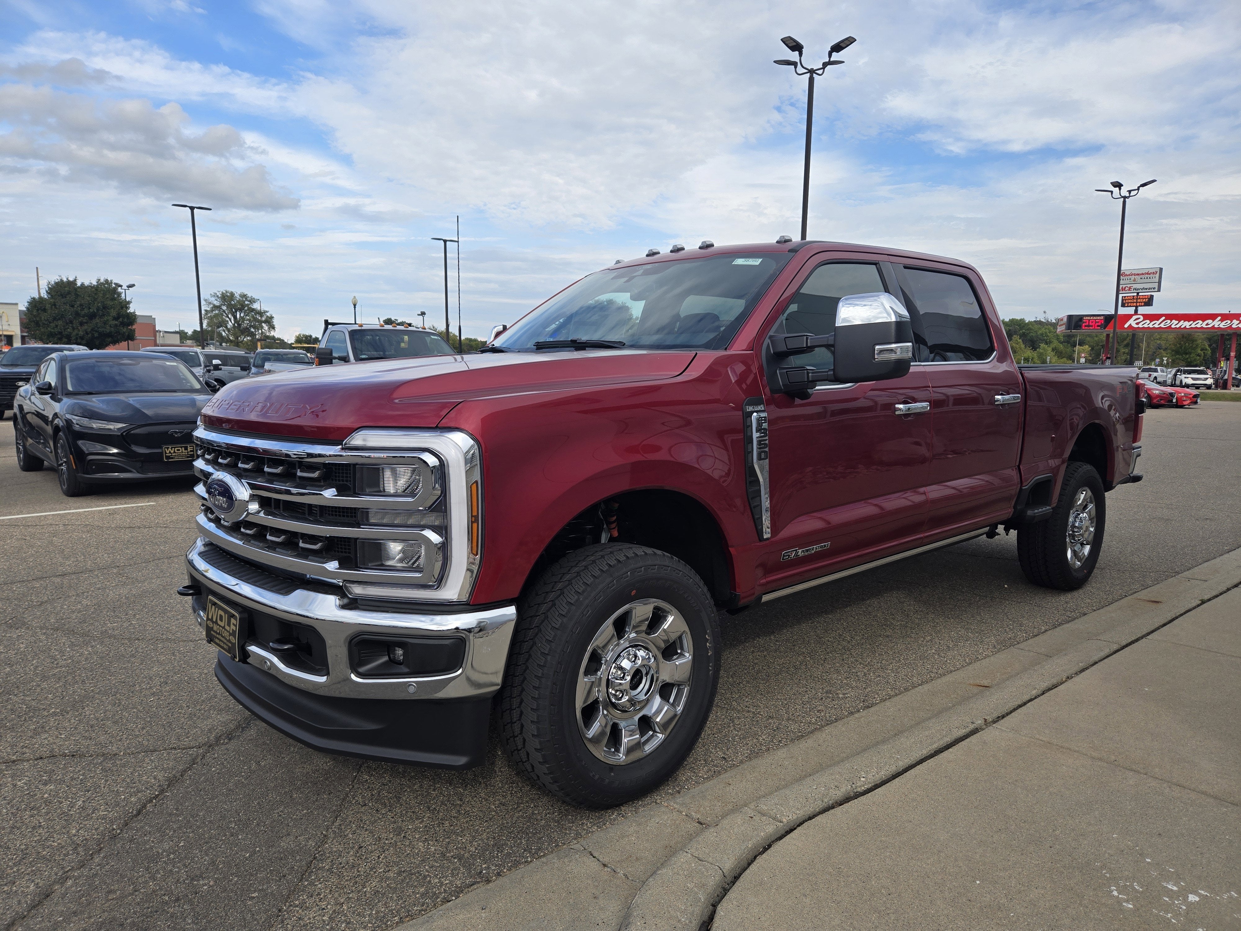 2026 Ford Super Duty F-350 SRW F-350® King Ranch®