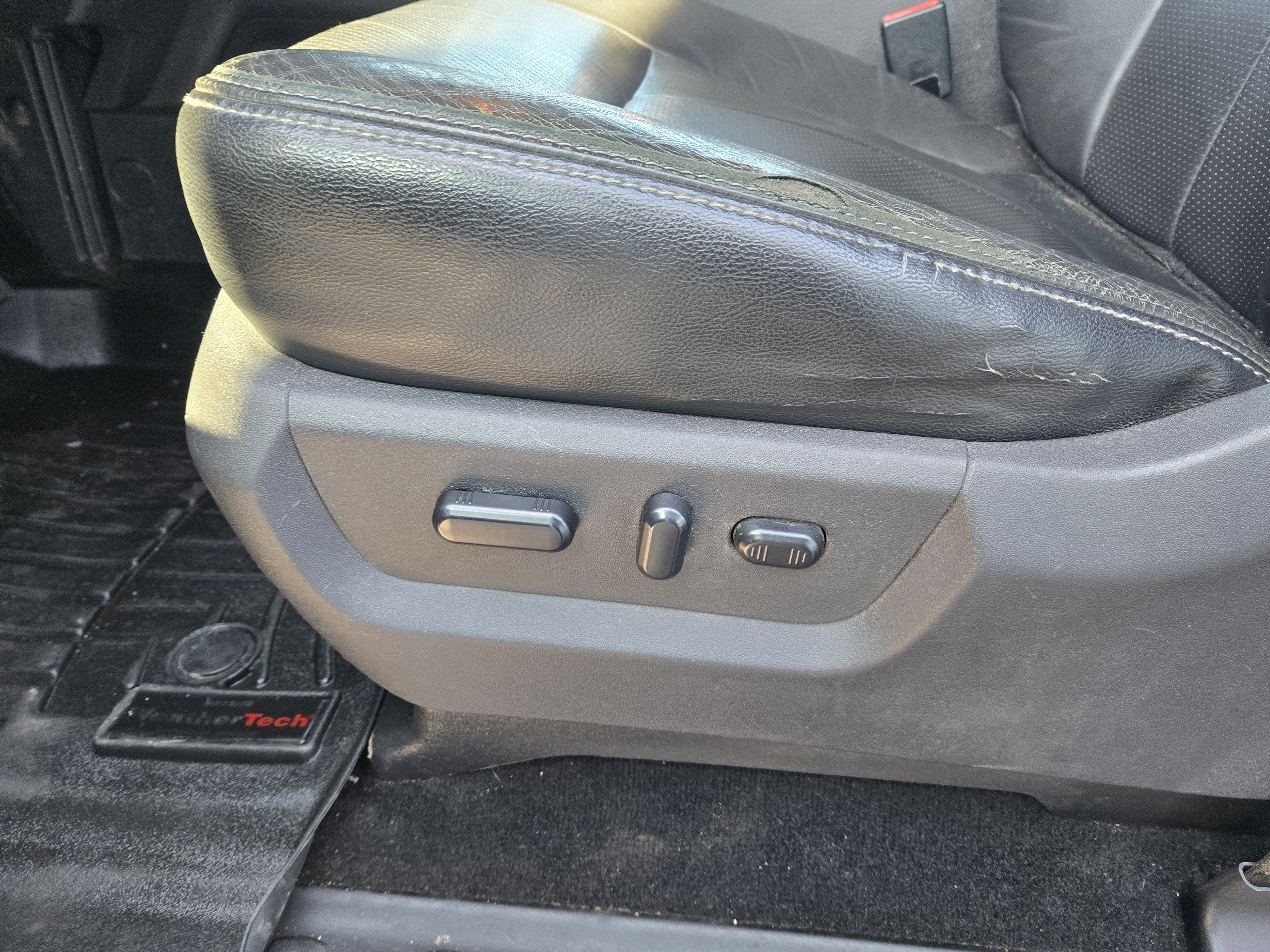 2015 Ford Super Duty F-350 SRW Lariat