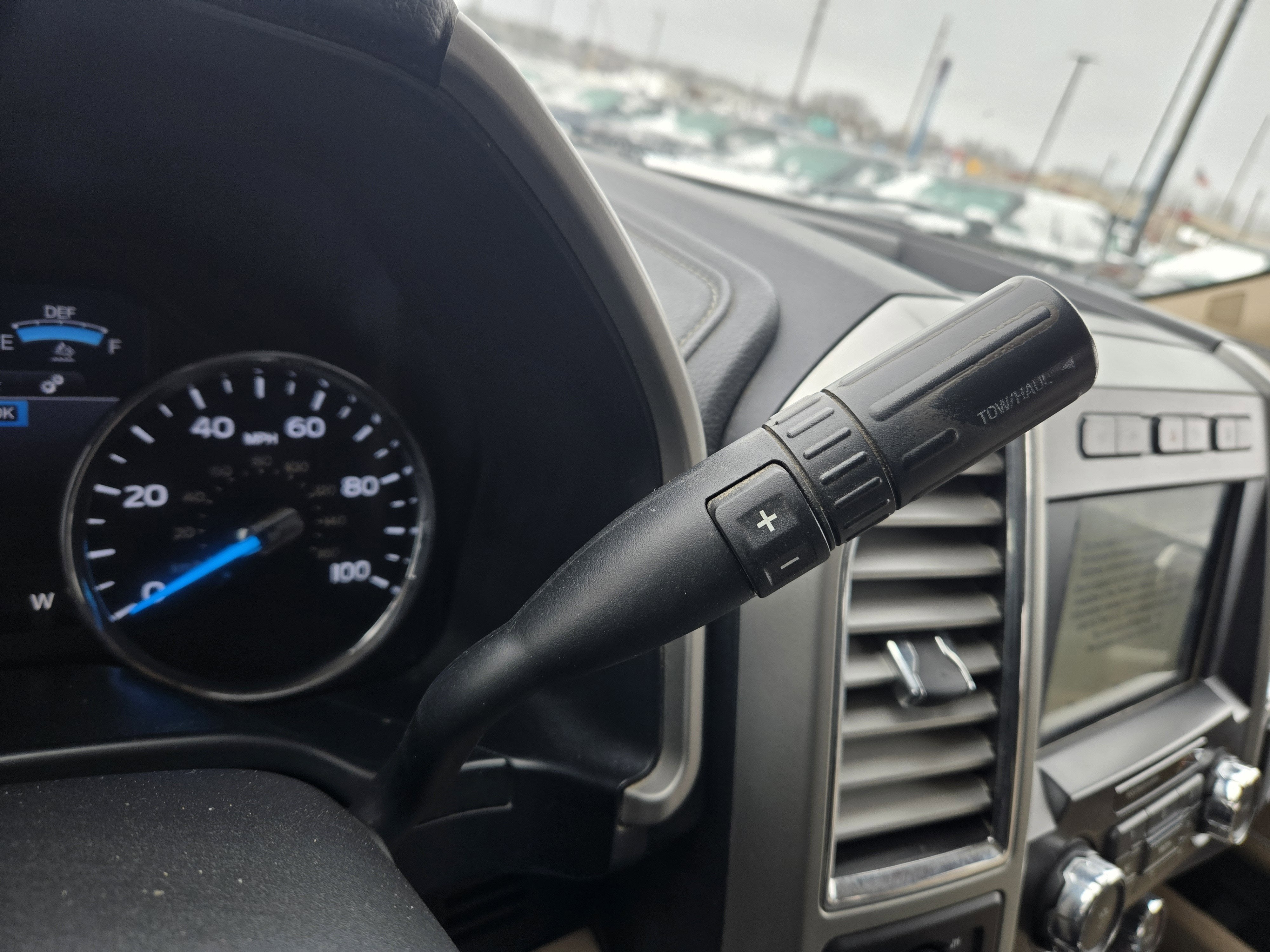 2017 Ford Super Duty F-350 SRW Lariat