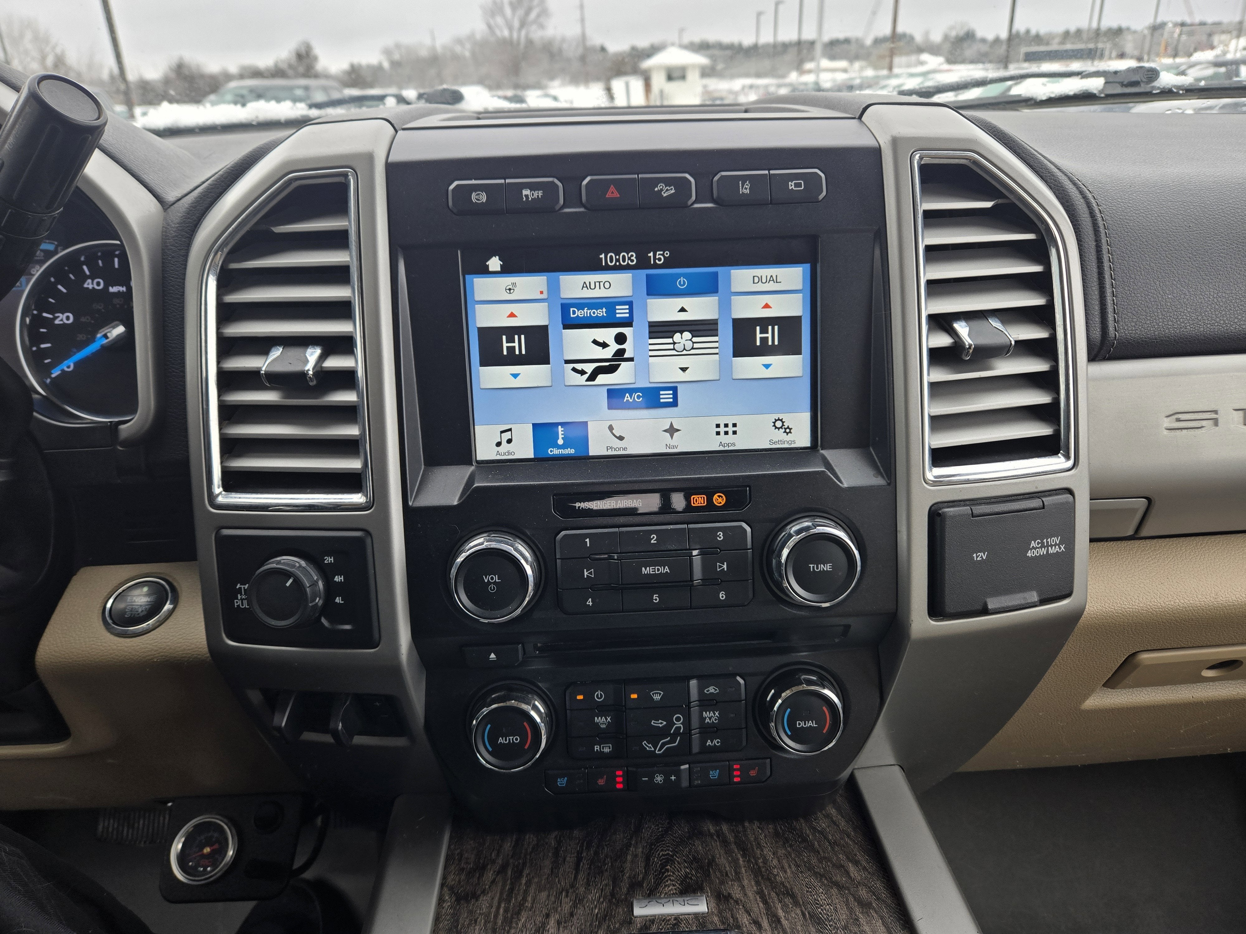 2017 Ford Super Duty F-350 SRW Lariat