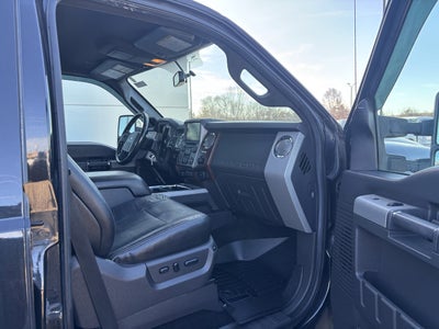 2014 Ford Super Duty F-350 SRW Lariat