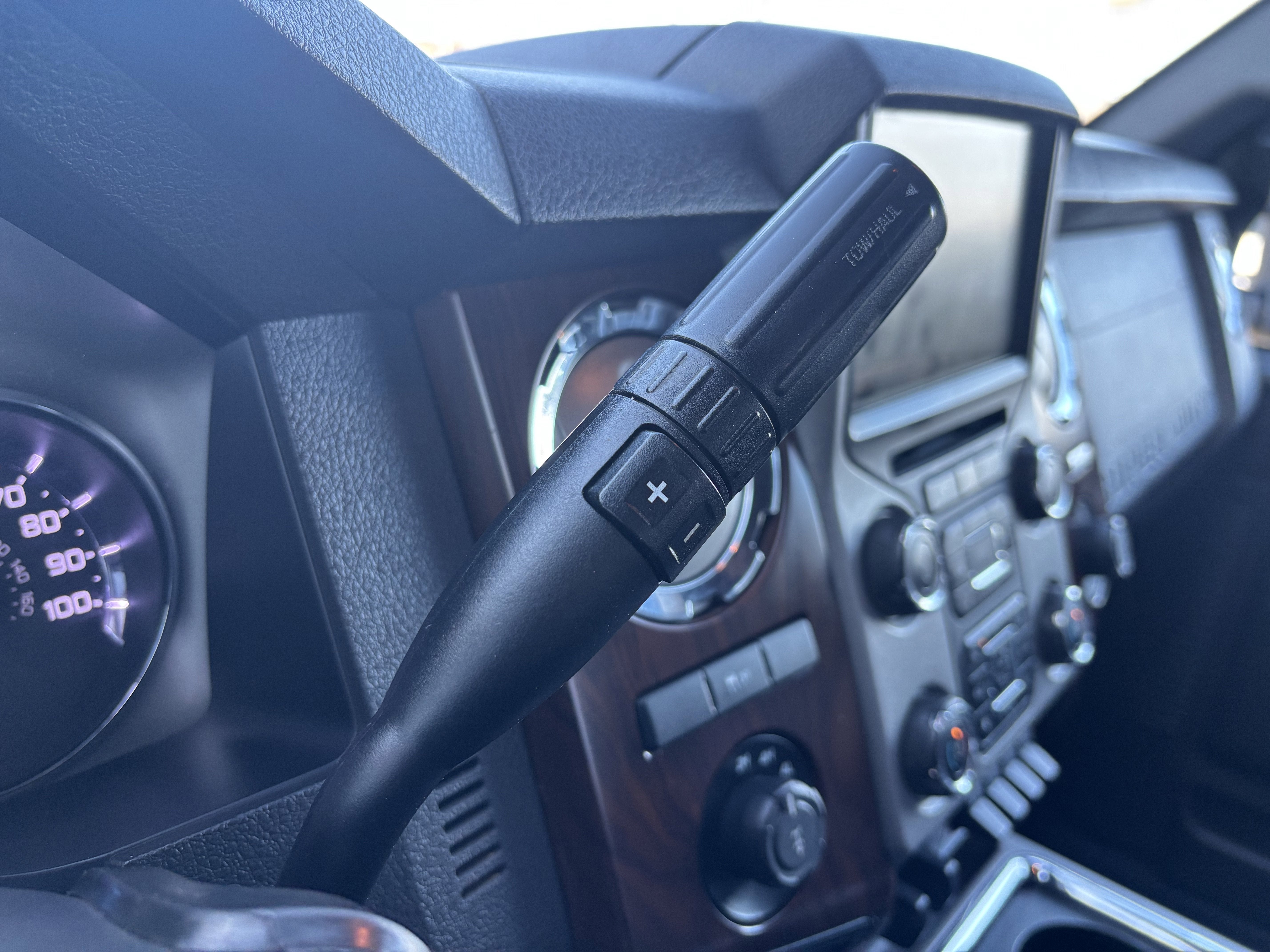 2014 Ford Super Duty F-350 SRW Lariat