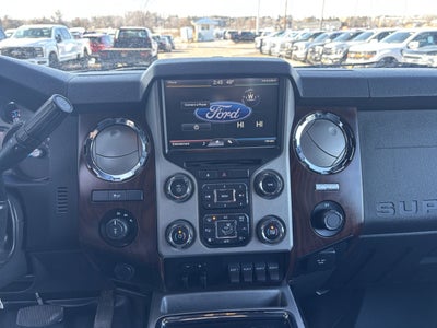 2014 Ford Super Duty F-350 SRW Lariat