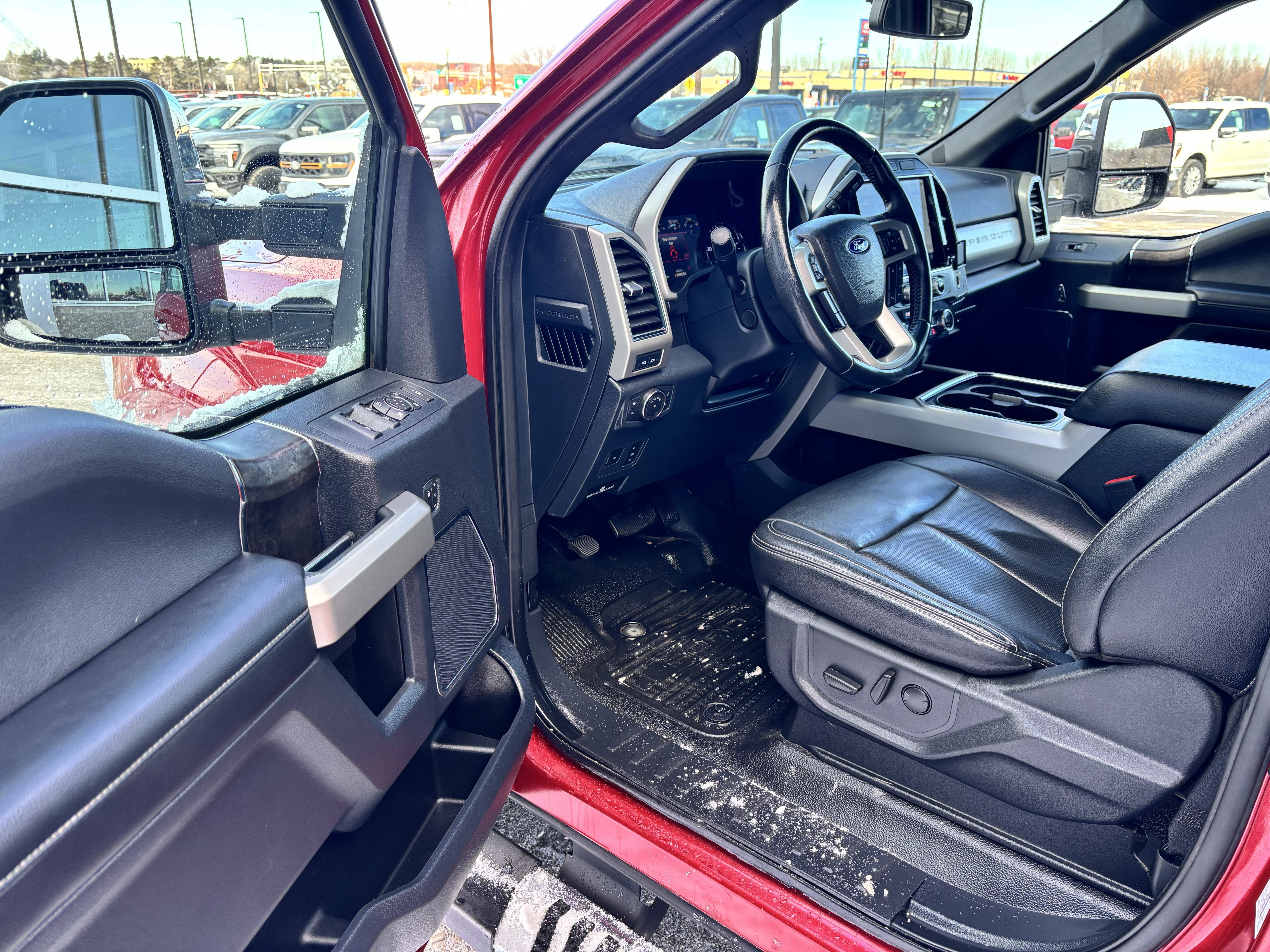 2022 Ford Super Duty F-350 SRW LARIAT