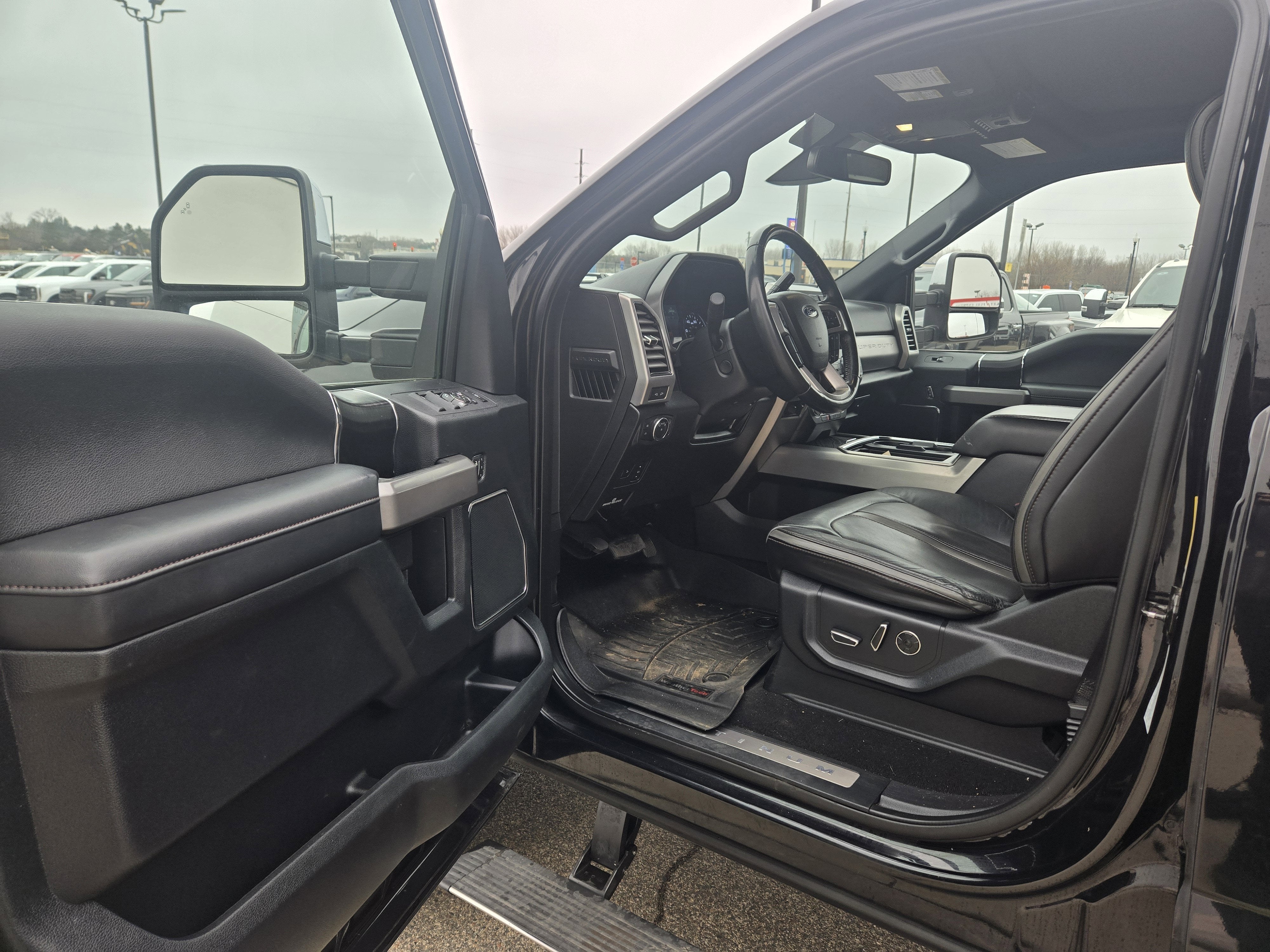 2019 Ford Super Duty F-350 SRW Platinum