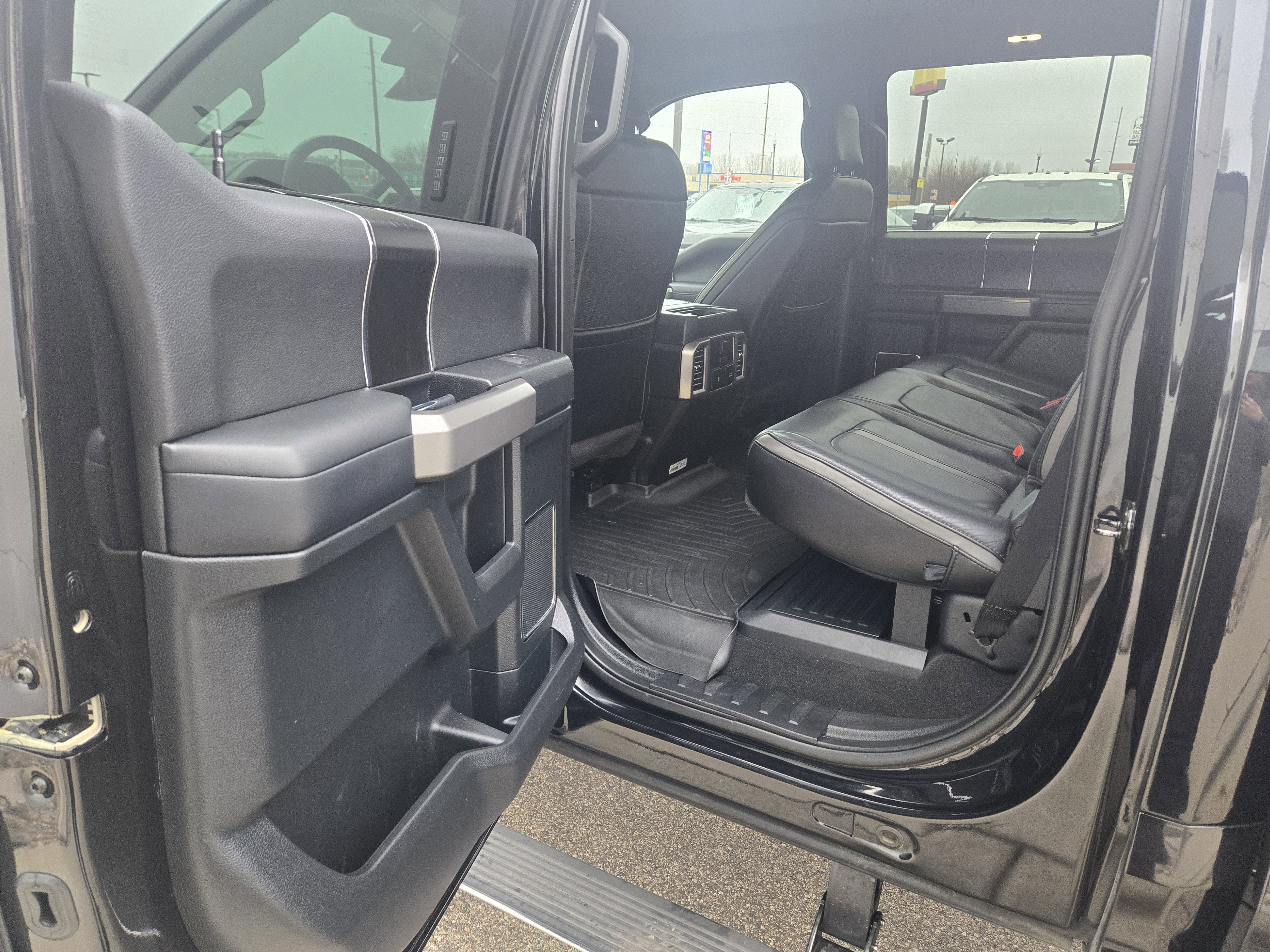 2019 Ford Super Duty F-350 SRW Platinum