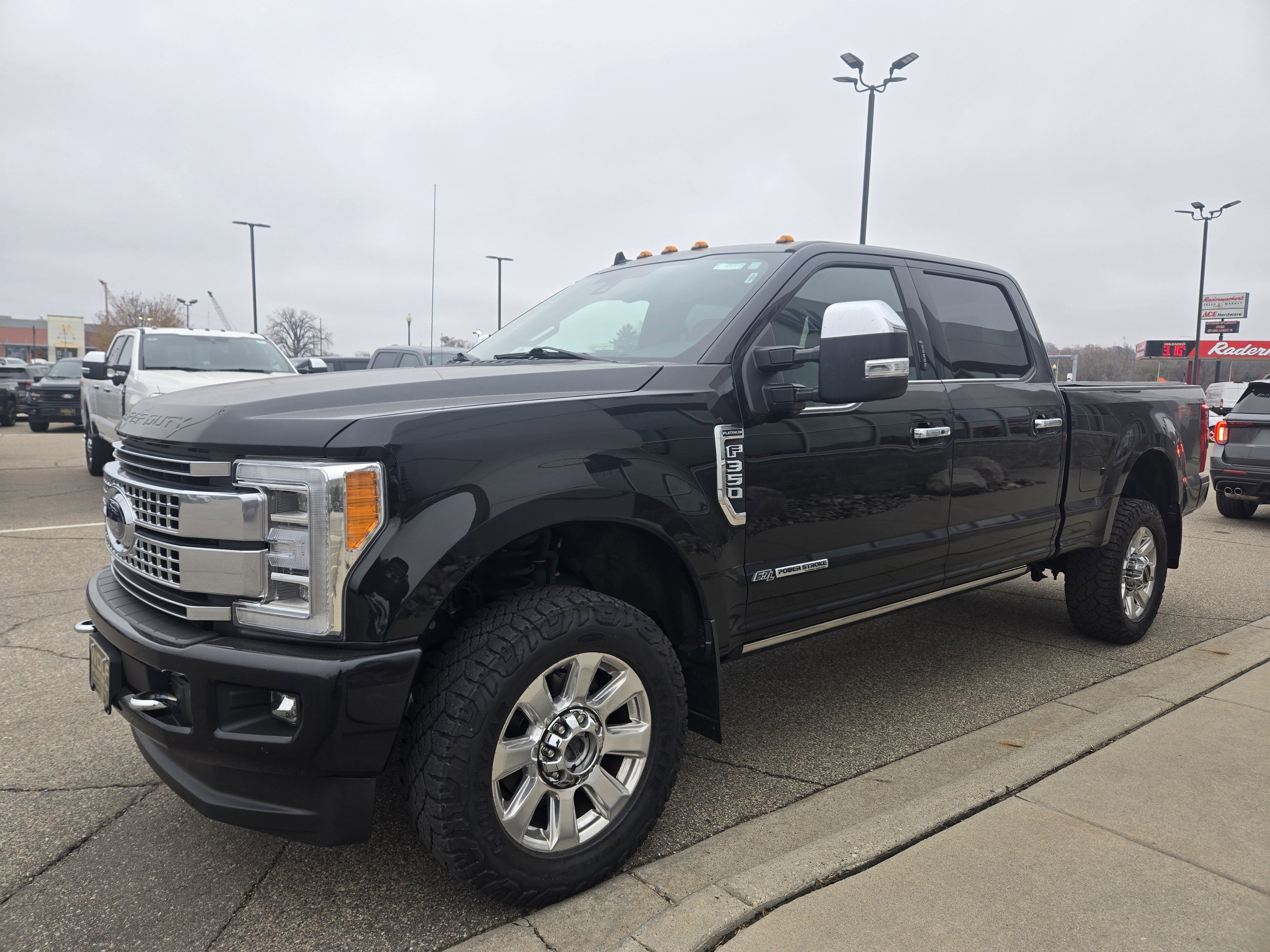 2019 Ford Super Duty F-350 SRW Platinum