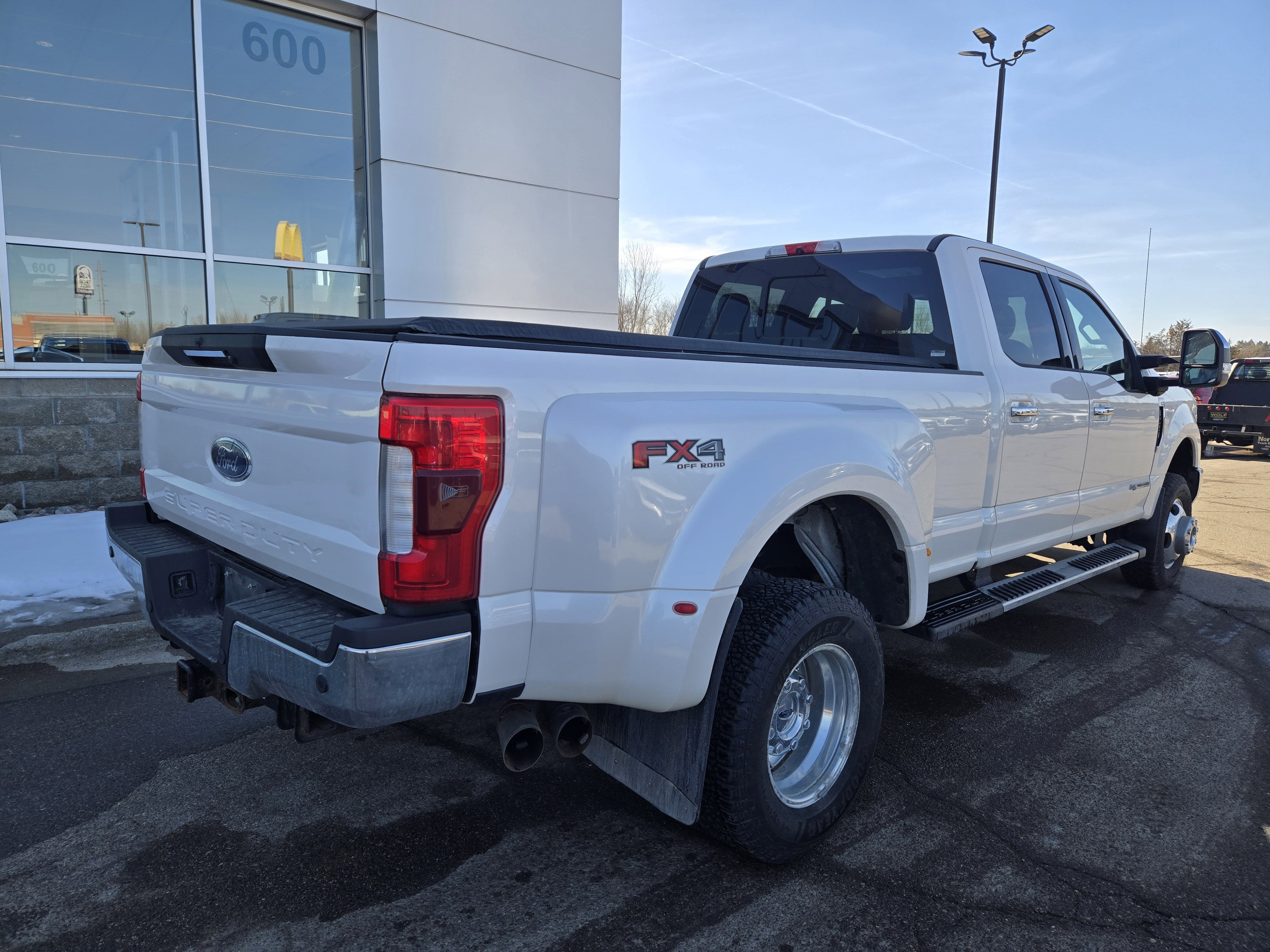 2017 Ford Super Duty F-350 DRW Base