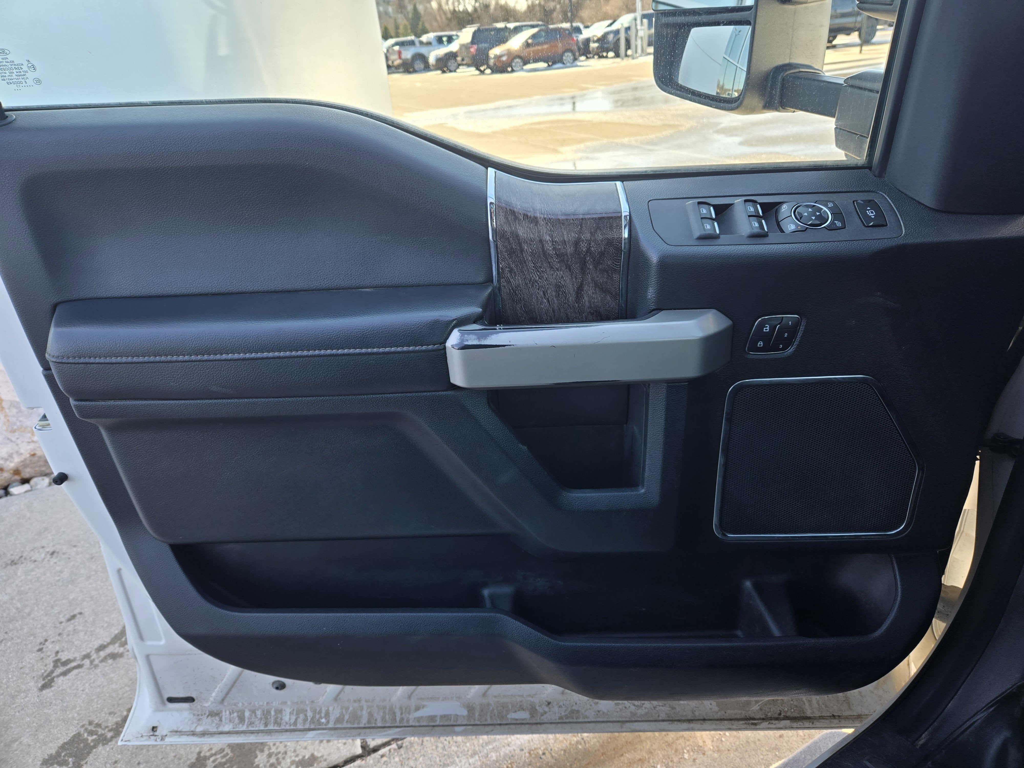 2017 Ford Super Duty F-350 DRW Base