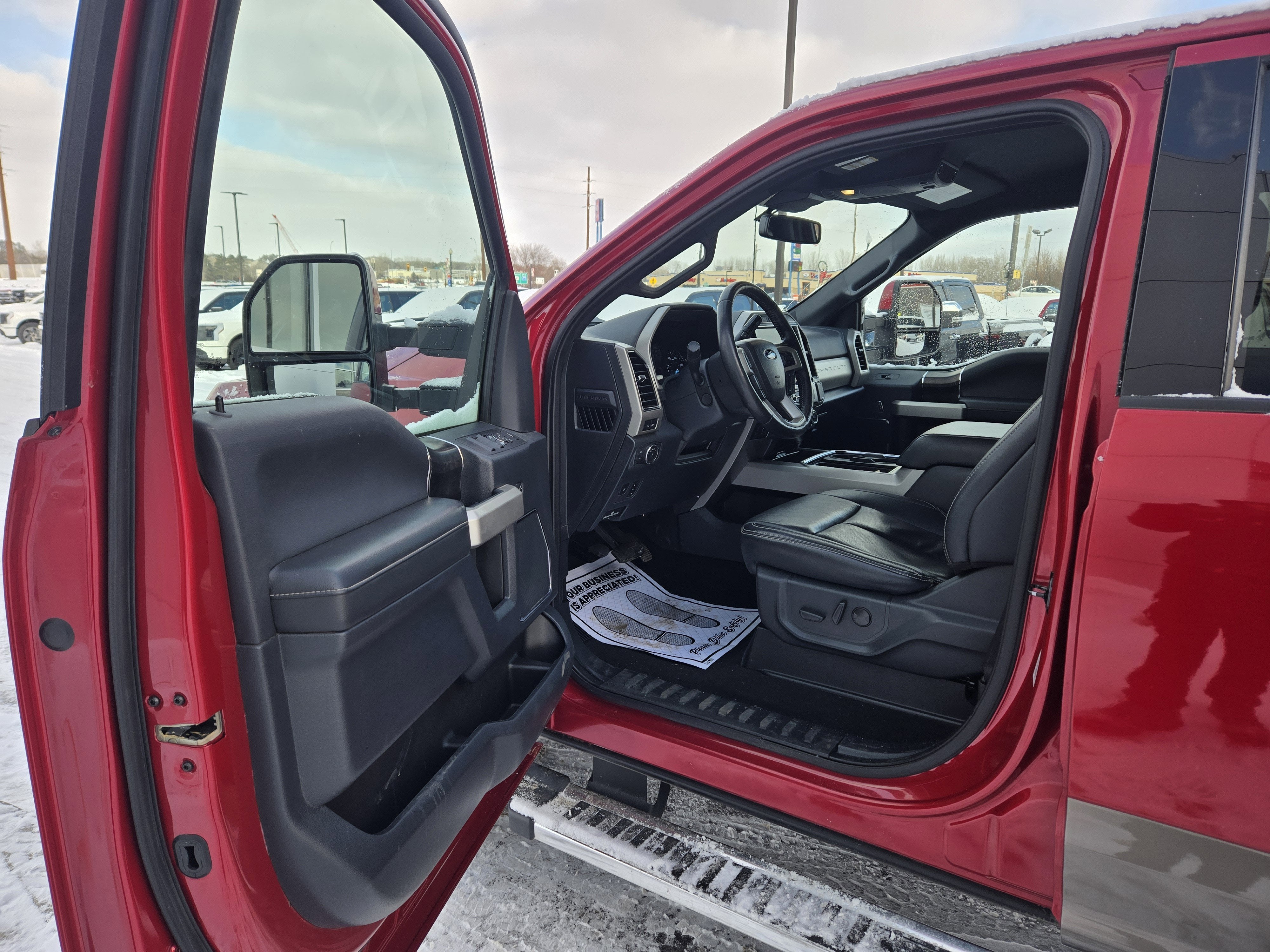 2022 Ford Super Duty F-350 DRW LARIAT