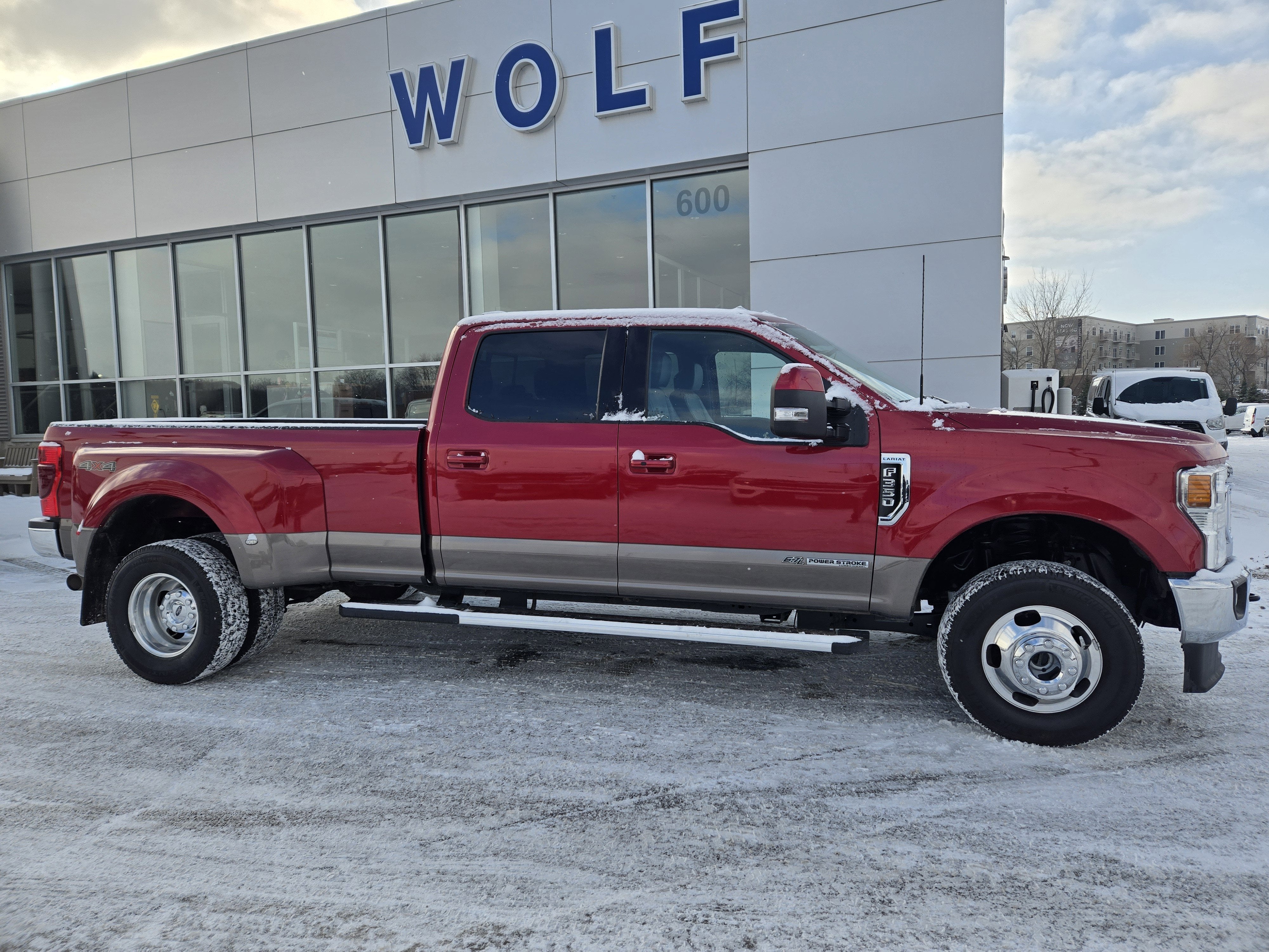 2022 Ford Super Duty F-350 DRW LARIAT