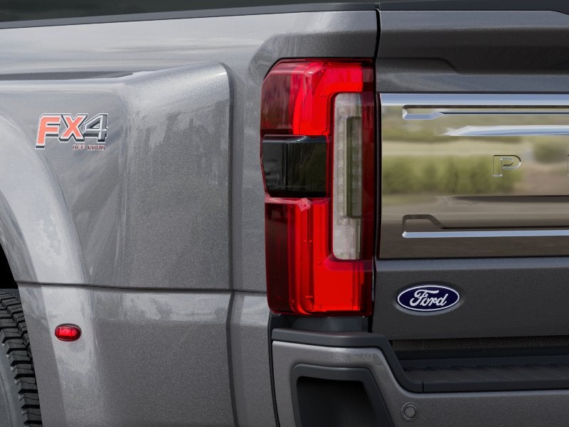 2027 Ford Super Duty F-450 DRW Platinum