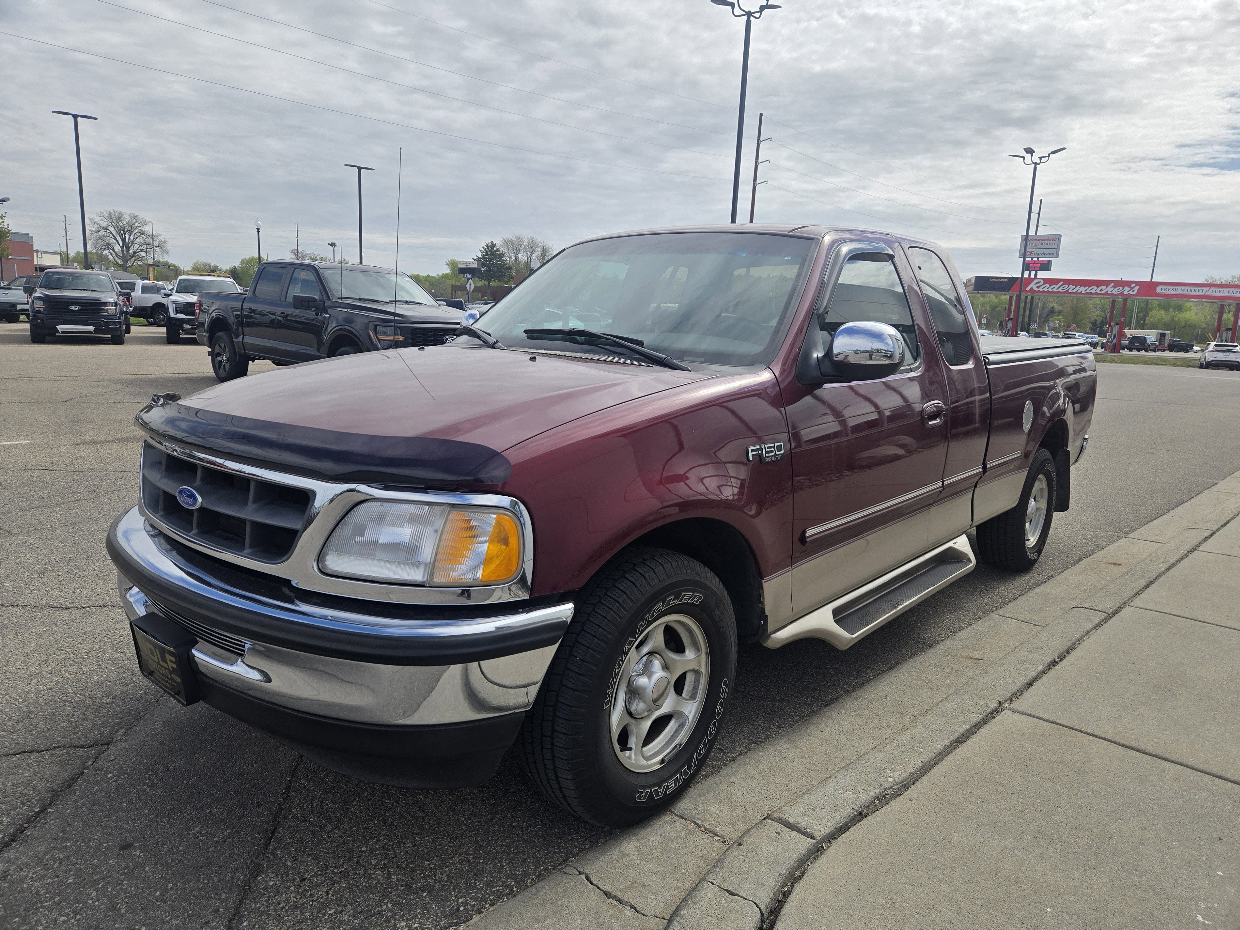 1997 Ford F-150 XLT