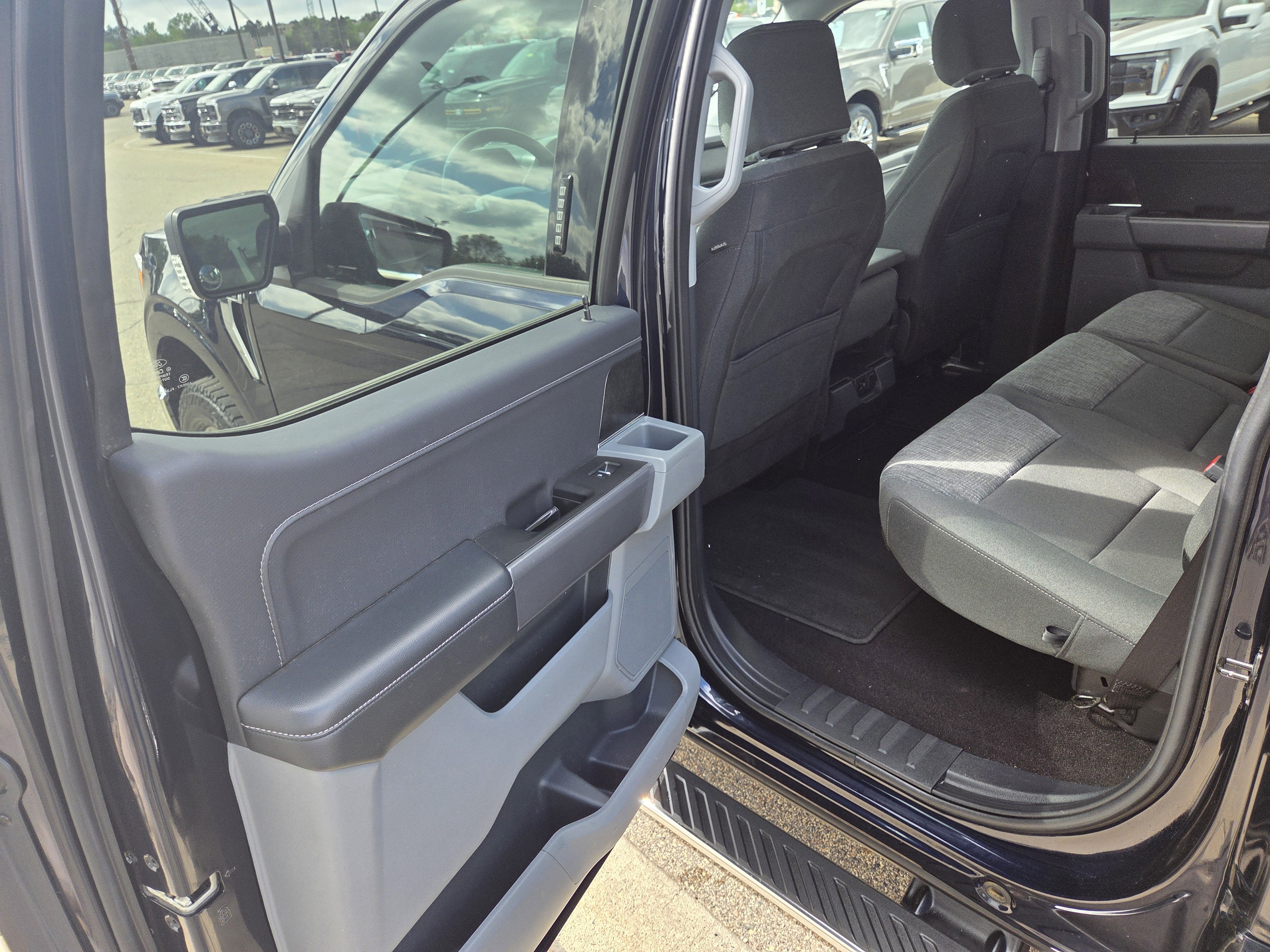 2022 Ford F-150 Base