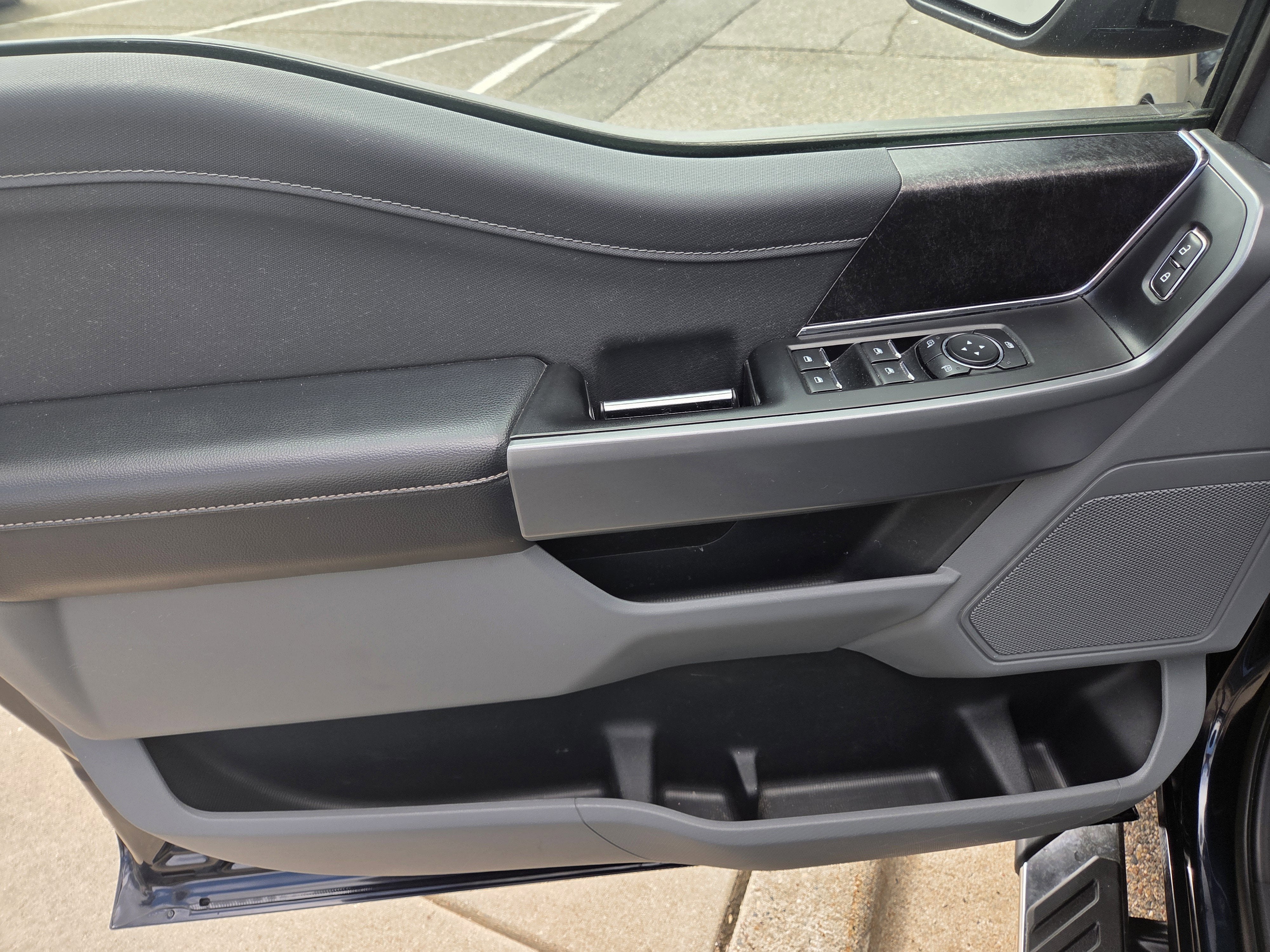2022 Ford F-150 Base