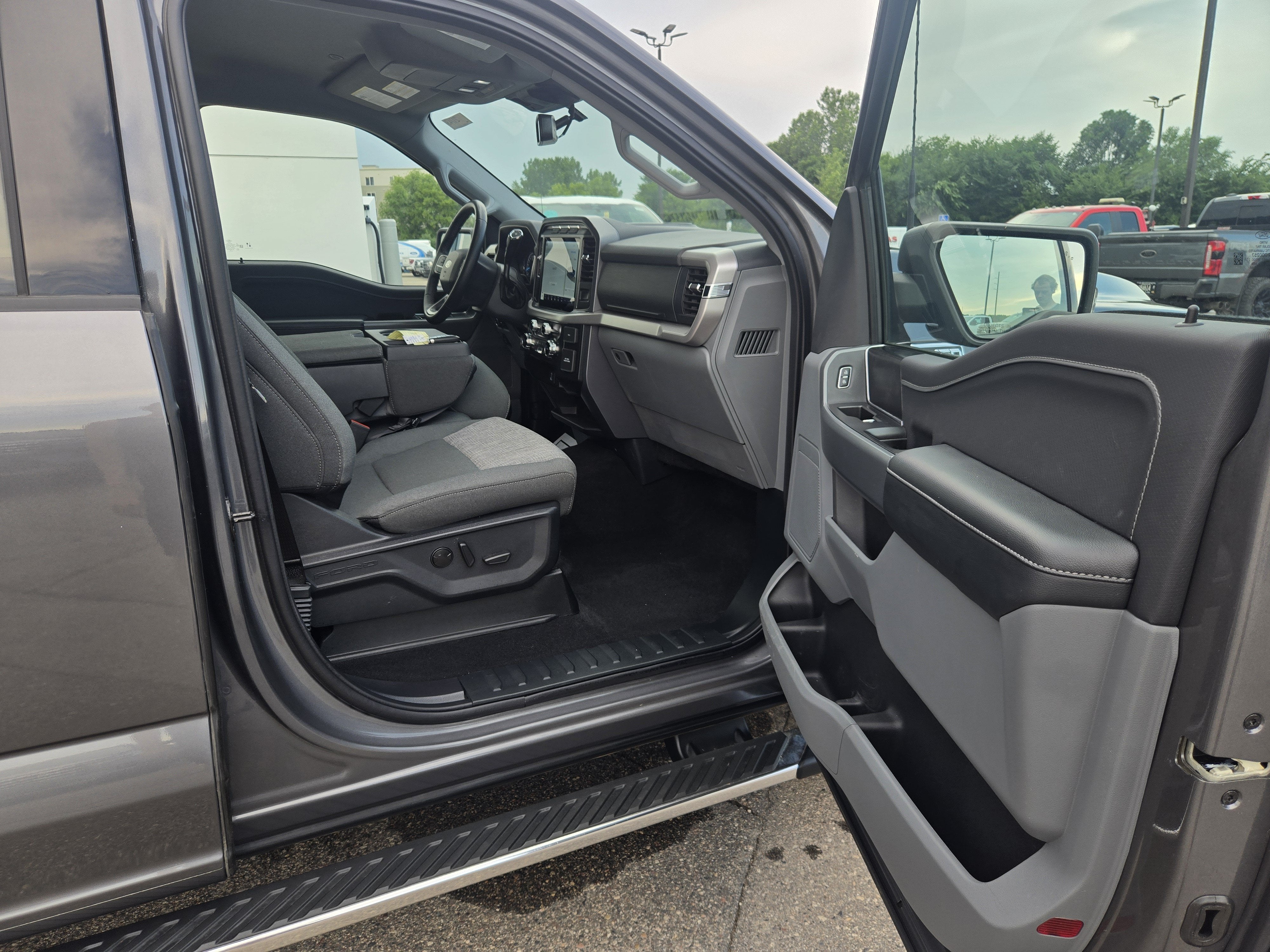 2023 Ford F-150 Base