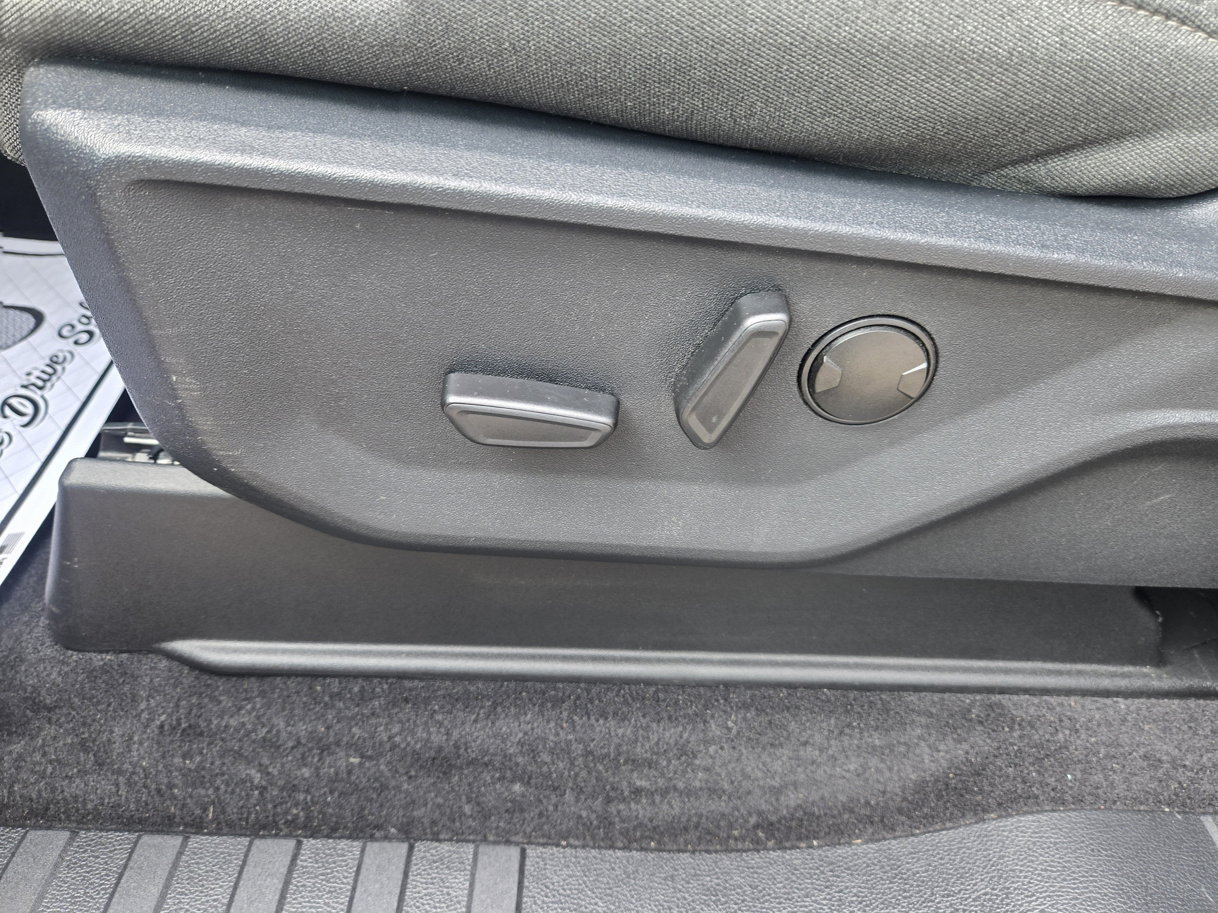 2023 Ford F-150 Base