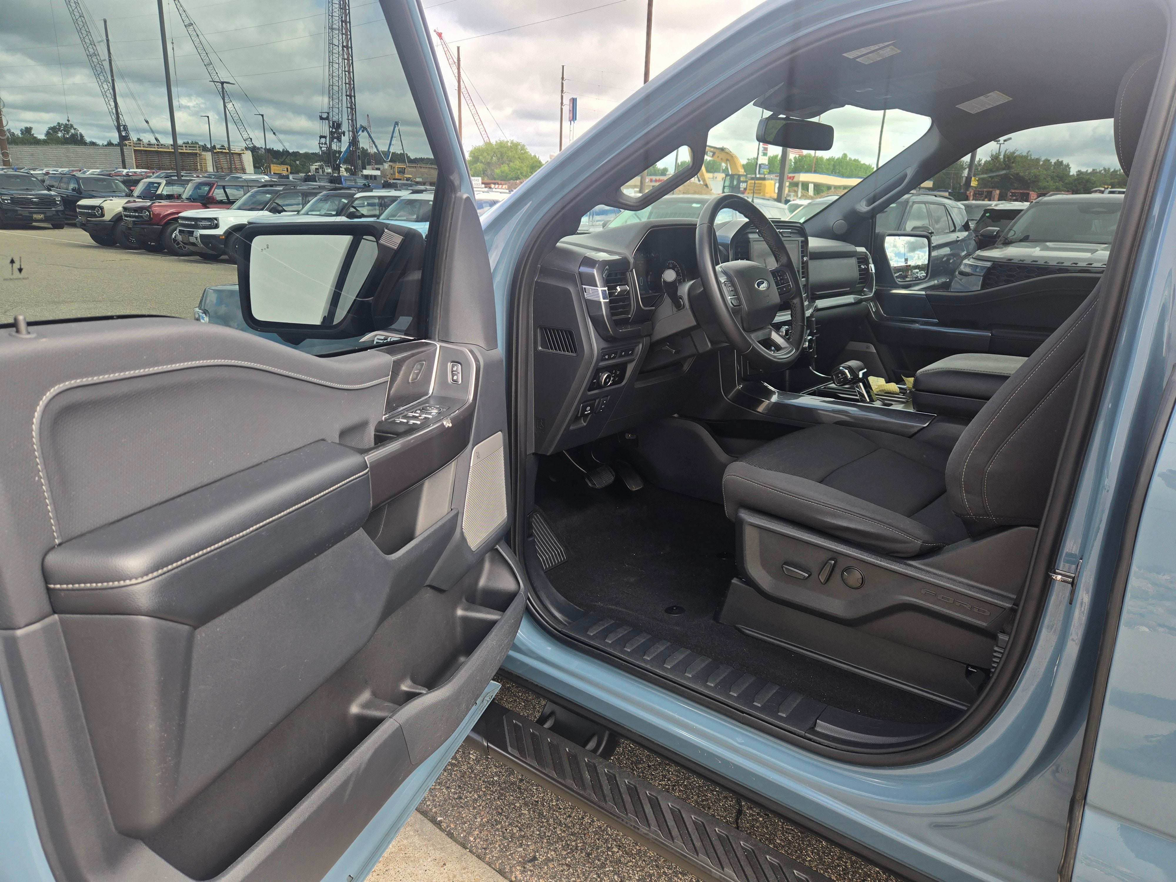 2023 Ford F-150 Base