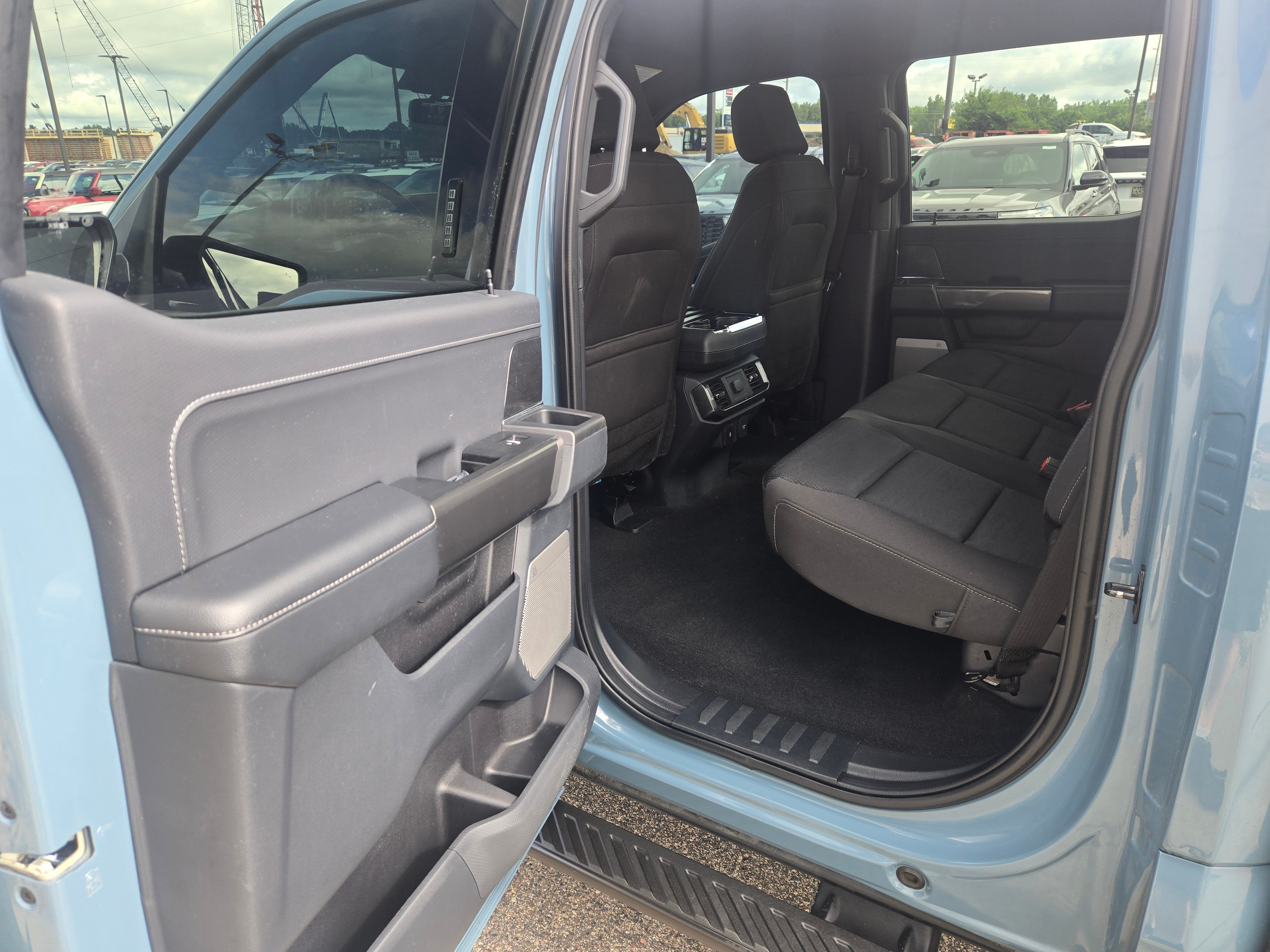 2023 Ford F-150 Base