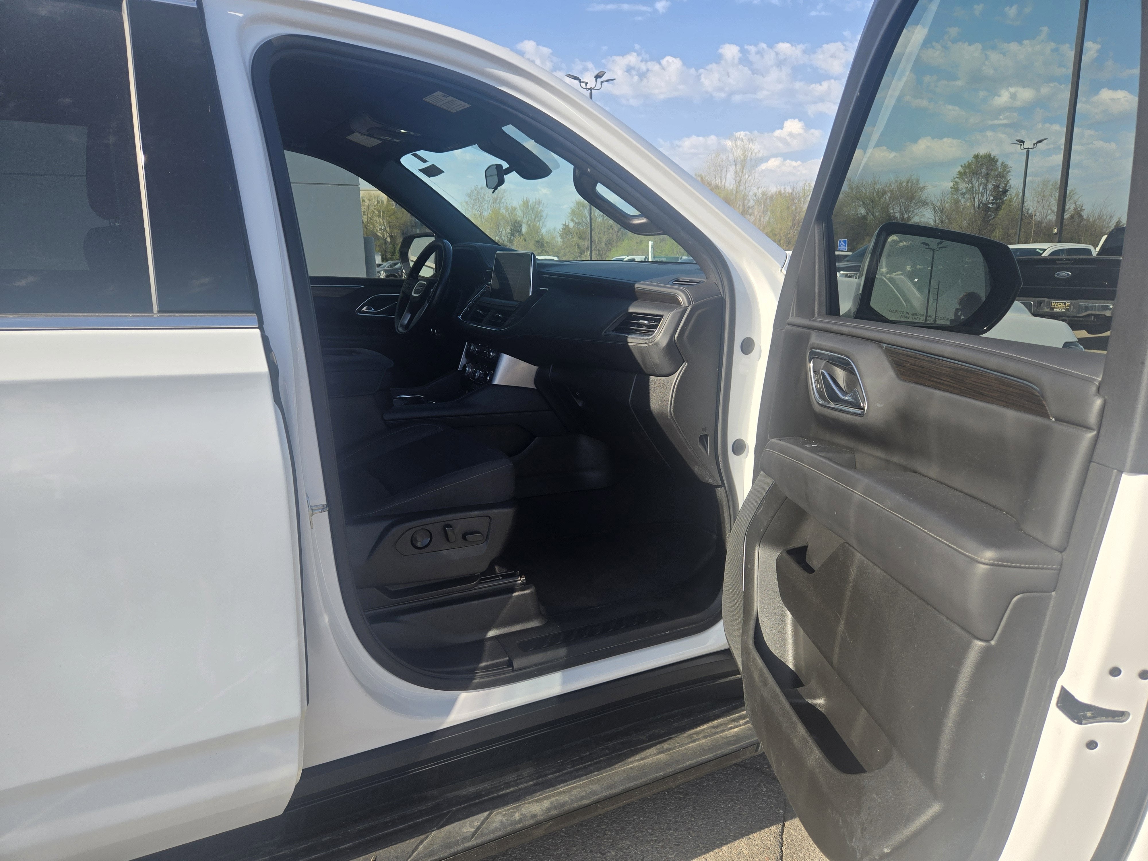2021 GMC Yukon SLE