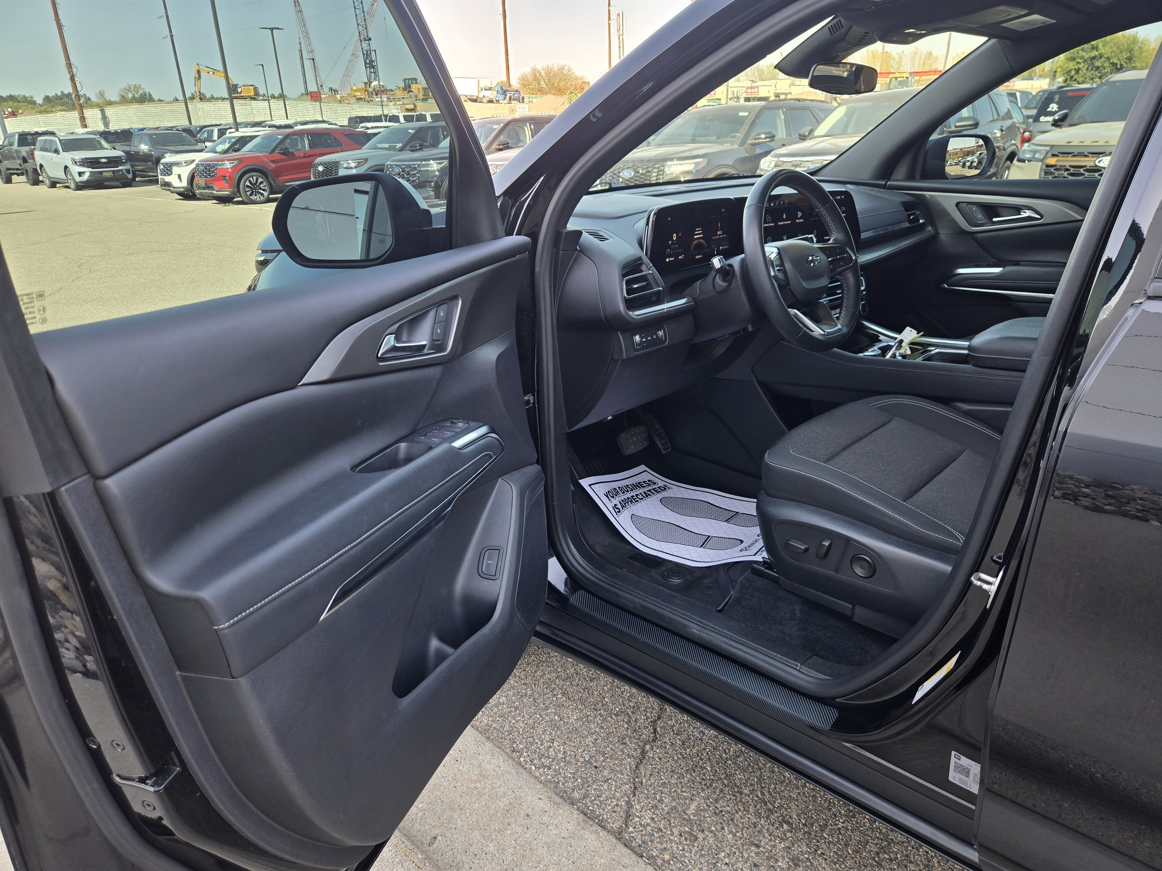 2024 Chevrolet Traverse AWD LT