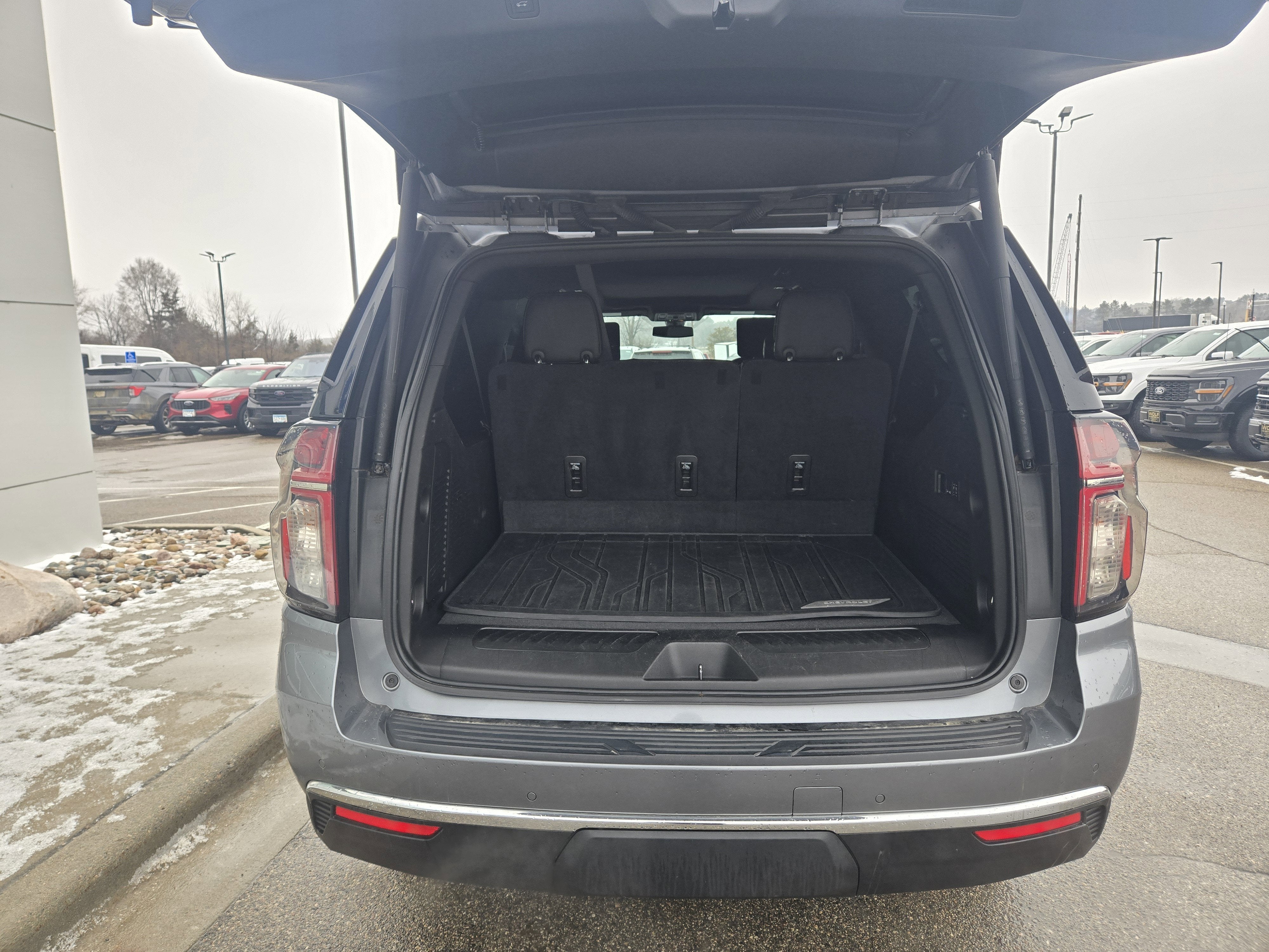 2021 Chevrolet Suburban LT