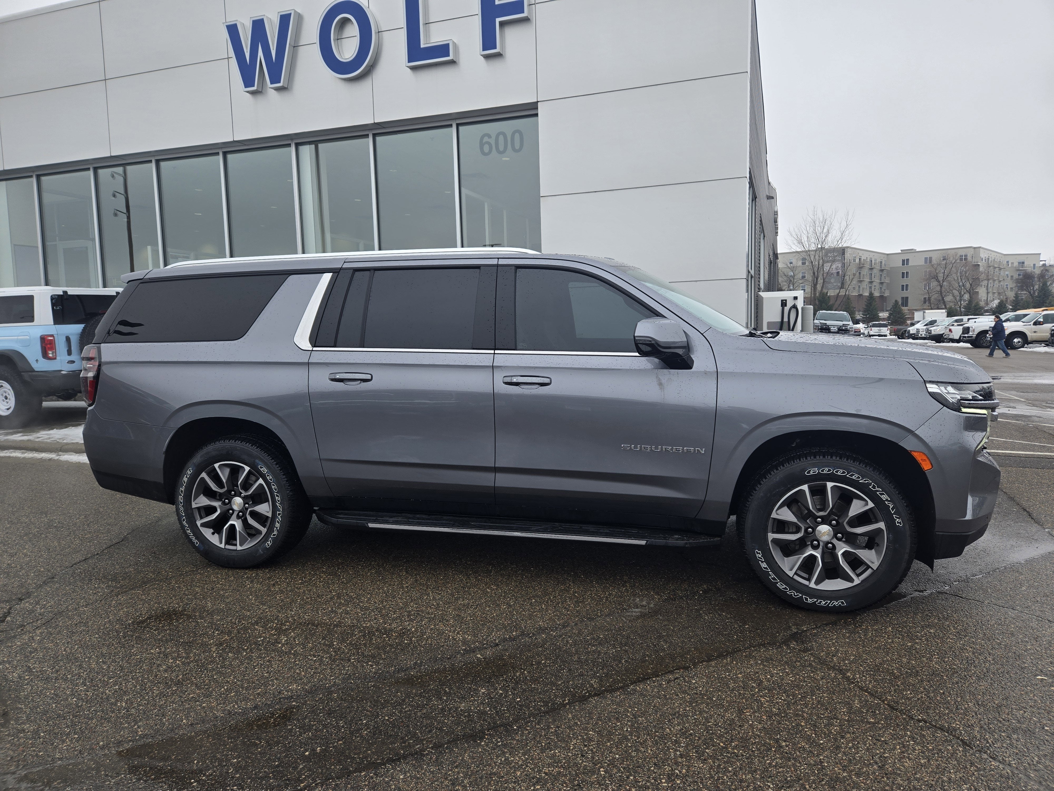 2021 Chevrolet Suburban LT
