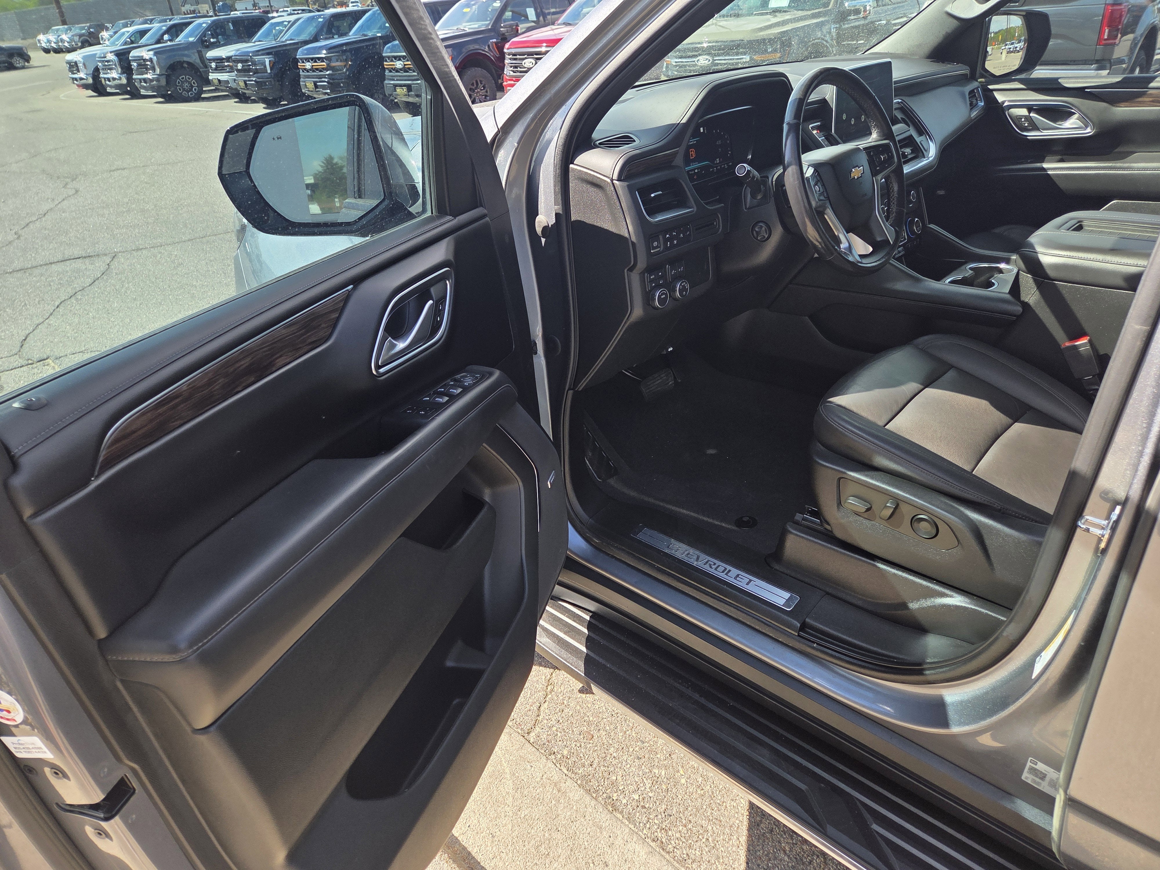 2022 Chevrolet Suburban LT