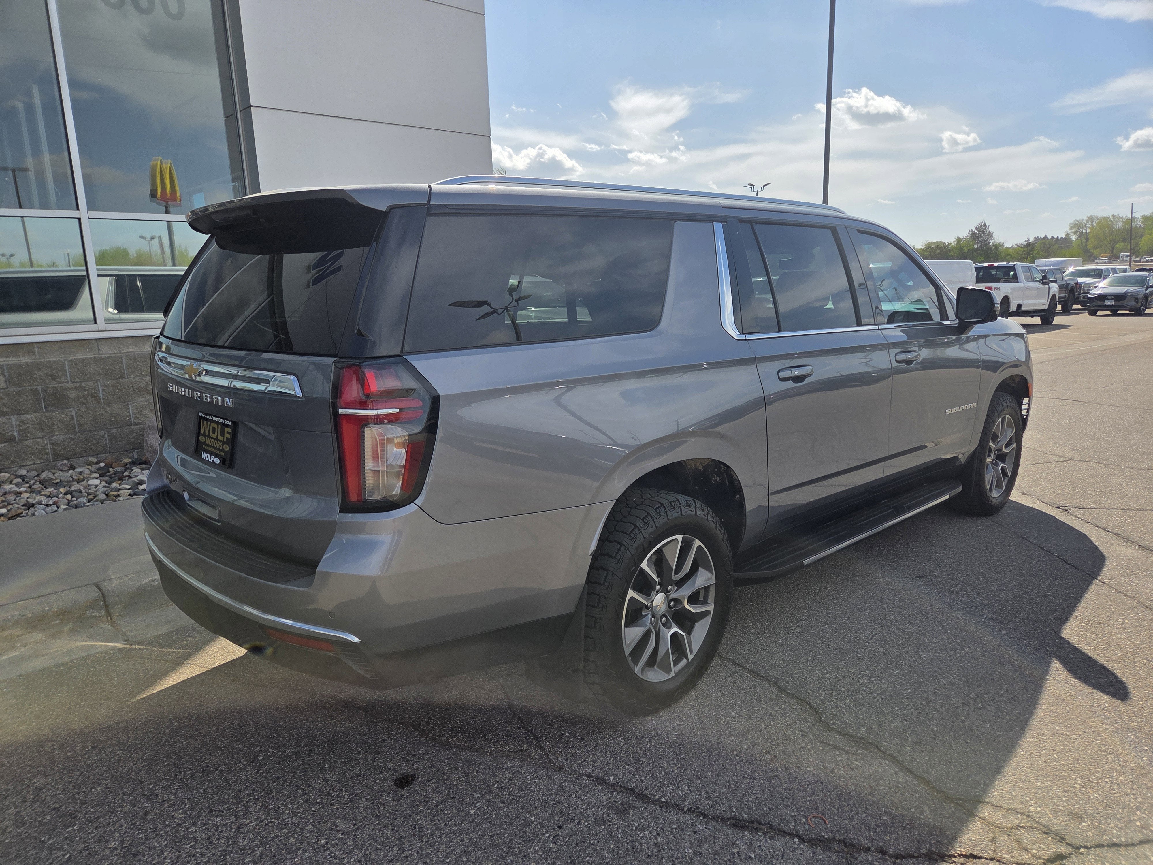 2022 Chevrolet Suburban LT