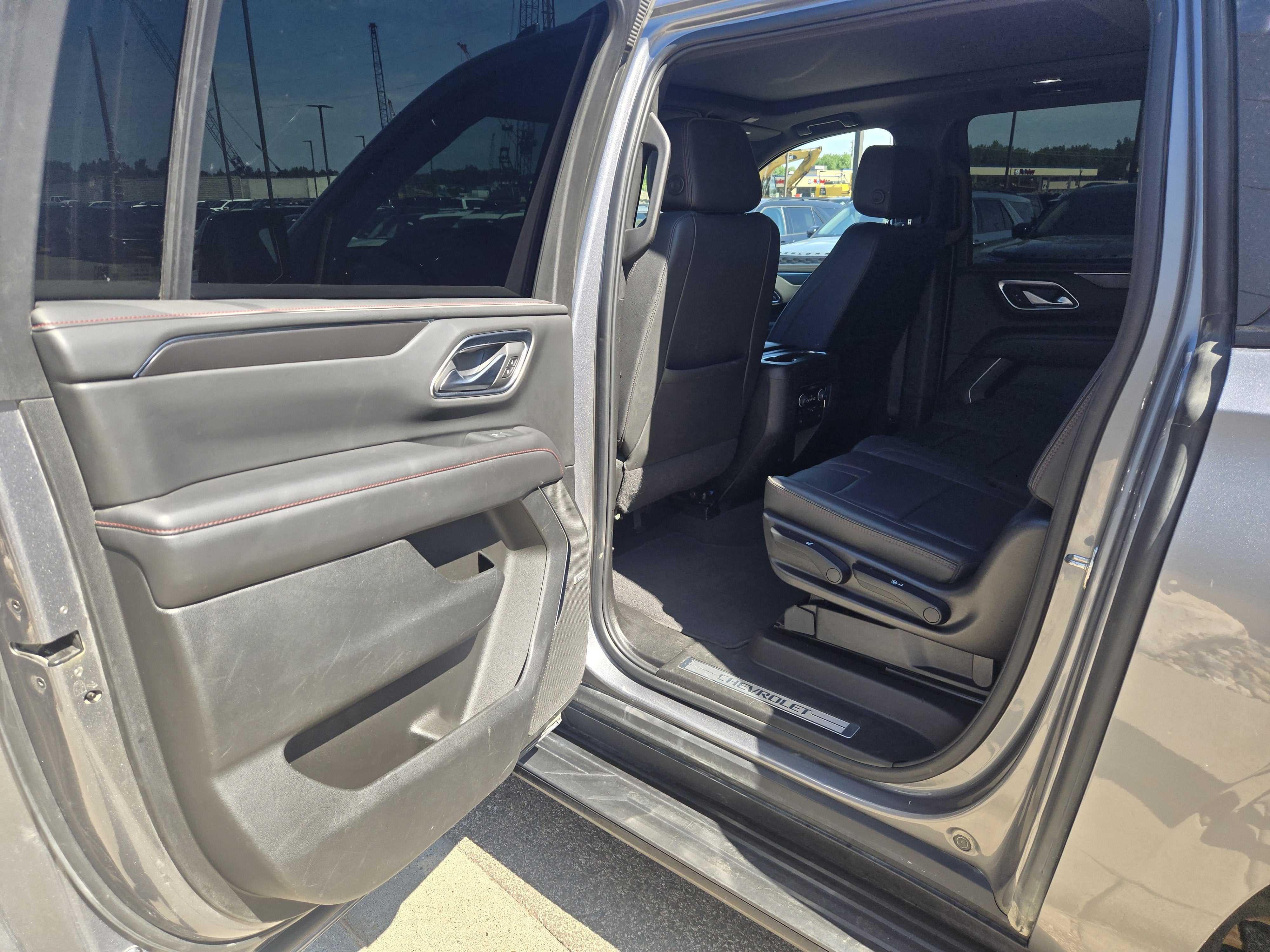 2022 Chevrolet Suburban RST