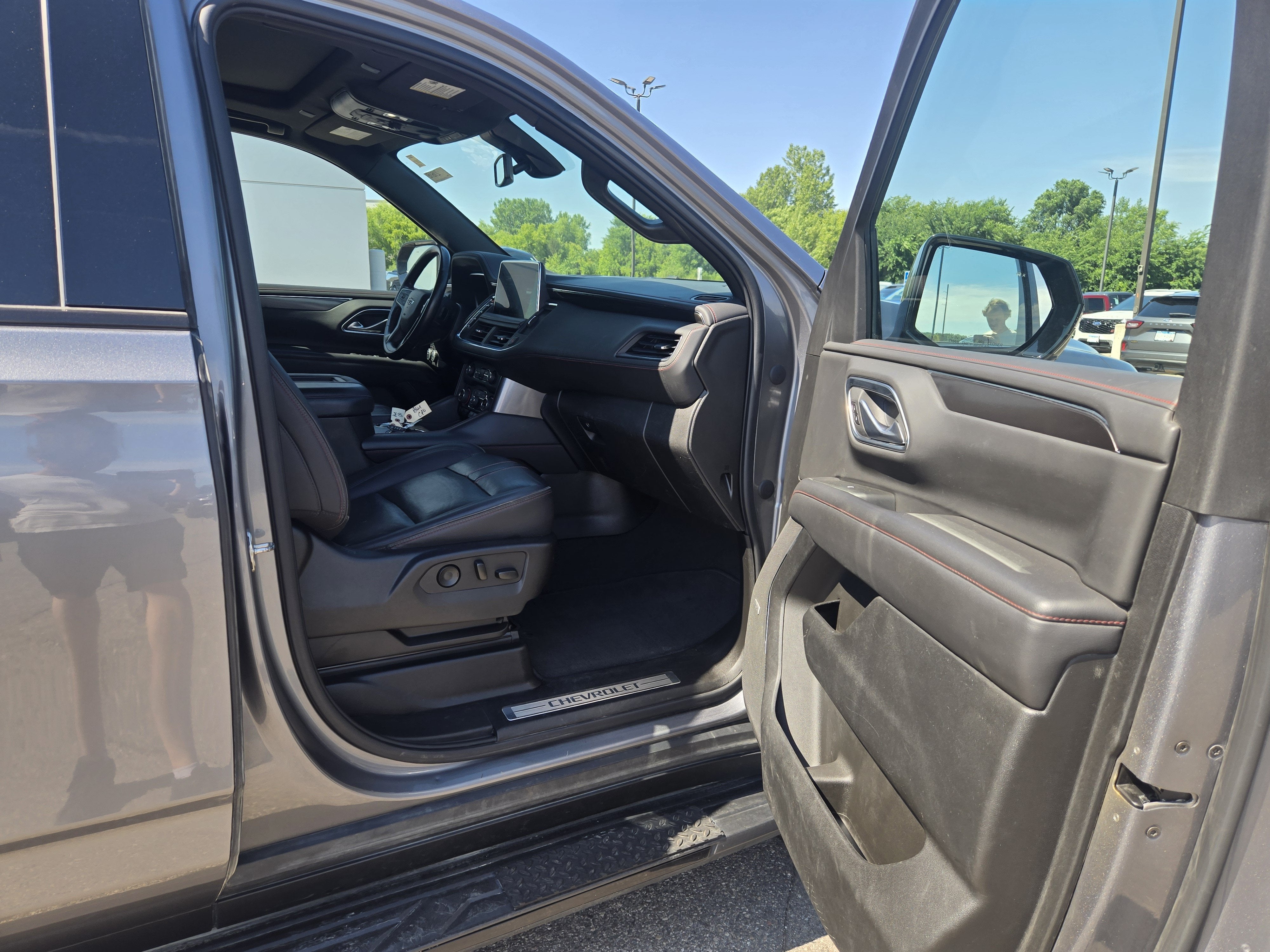 2022 Chevrolet Suburban RST