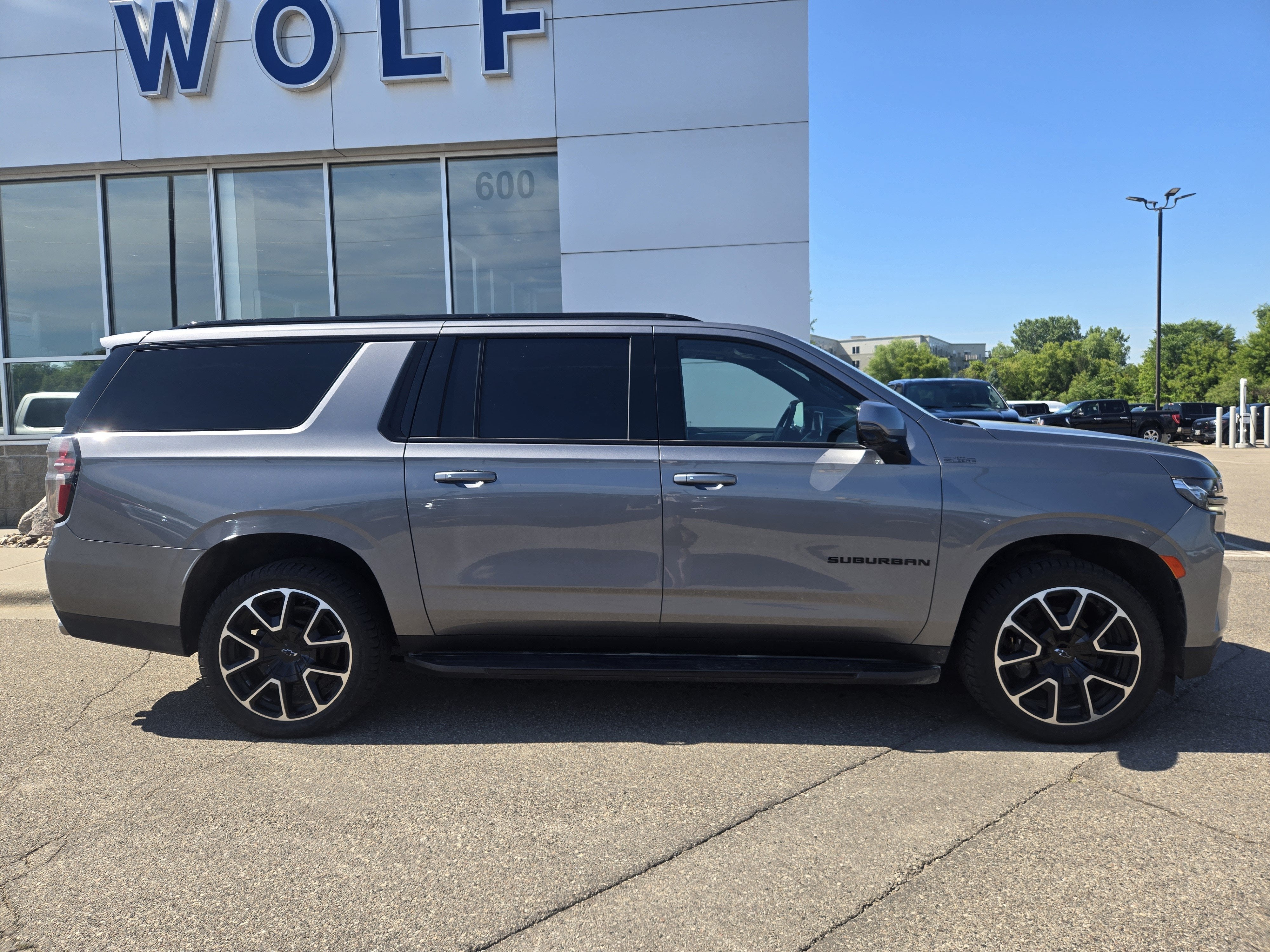2022 Chevrolet Suburban RST