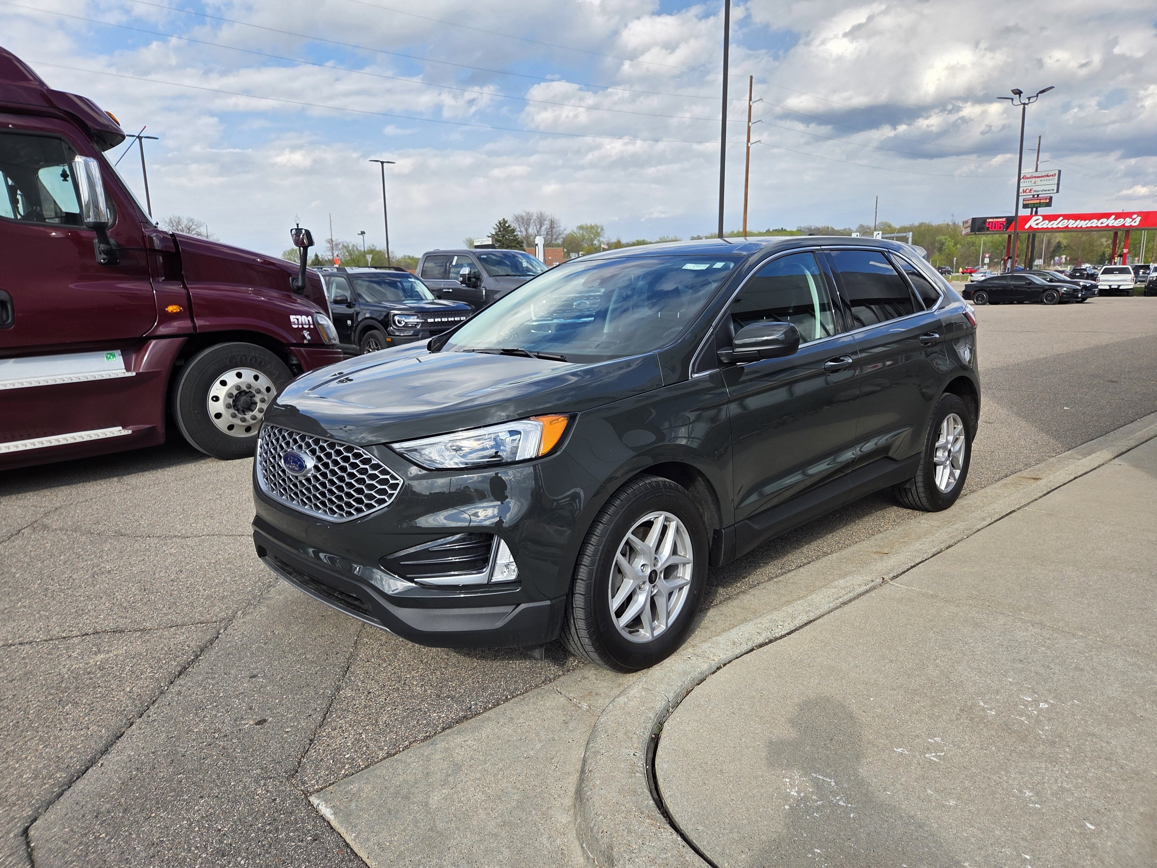 2024 Ford Edge SEL