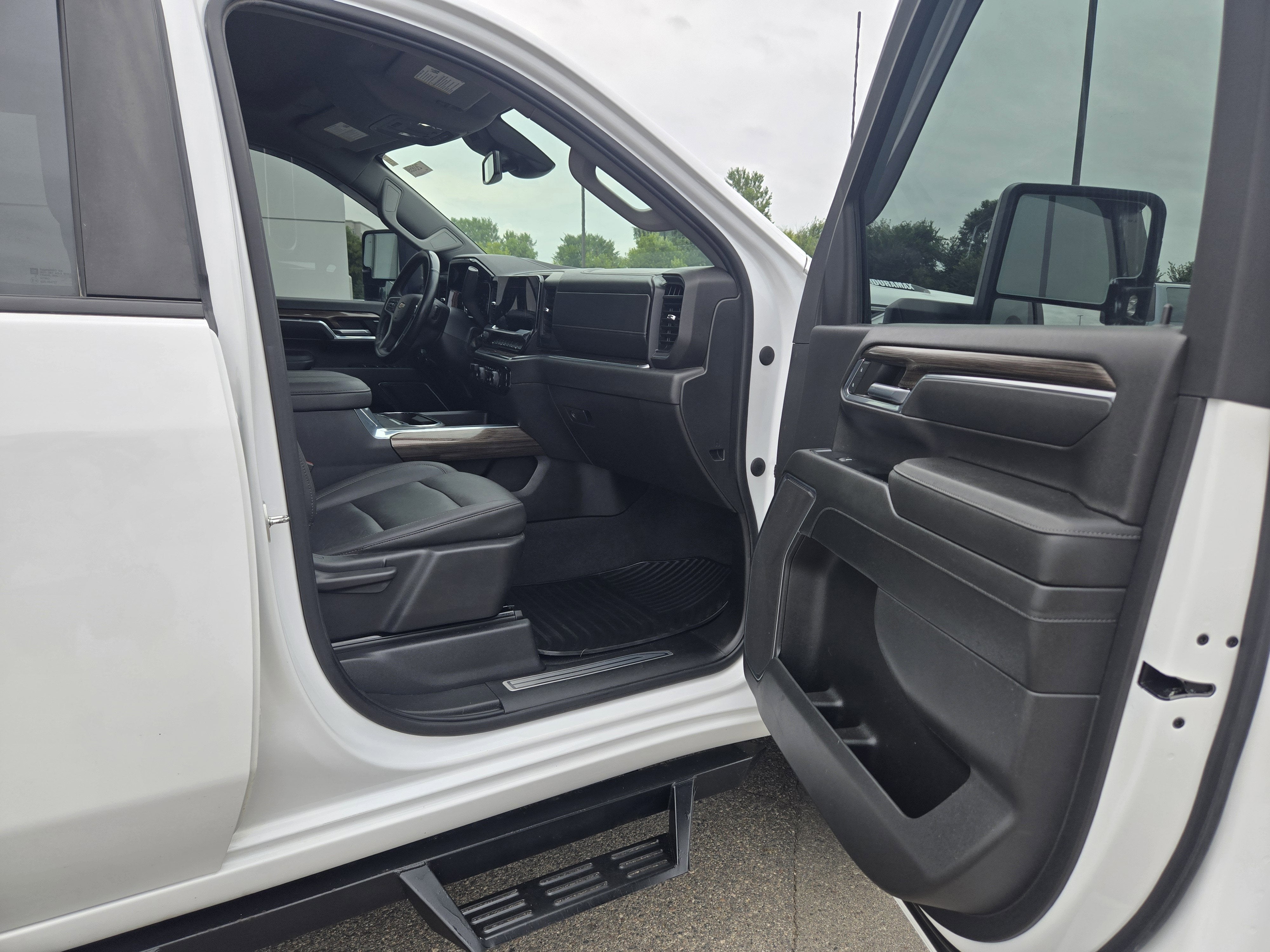 2024 Chevrolet Silverado 3500HD LT