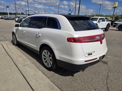2017 Lincoln MKT Elite