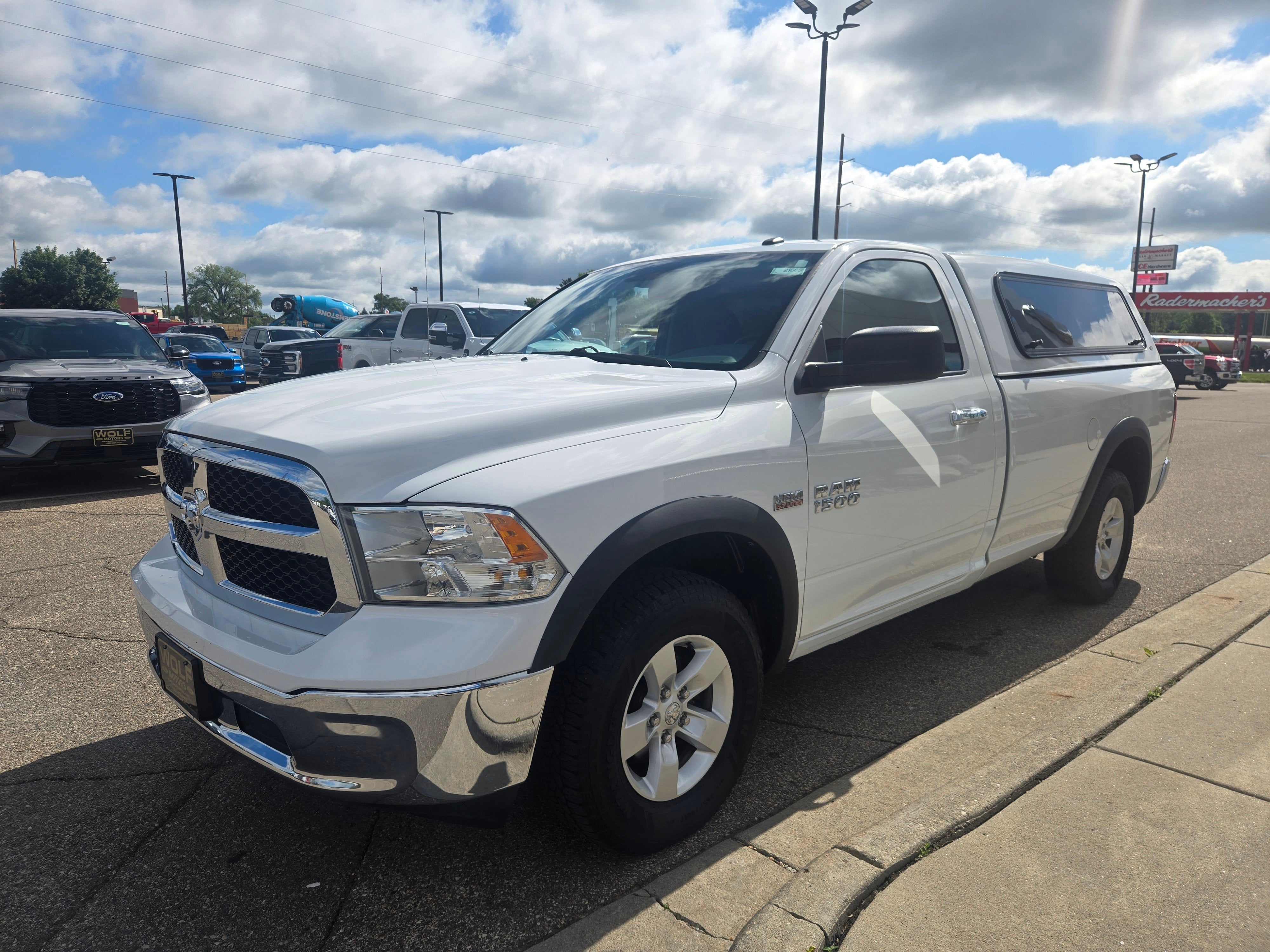 2015 RAM 1500 SLT