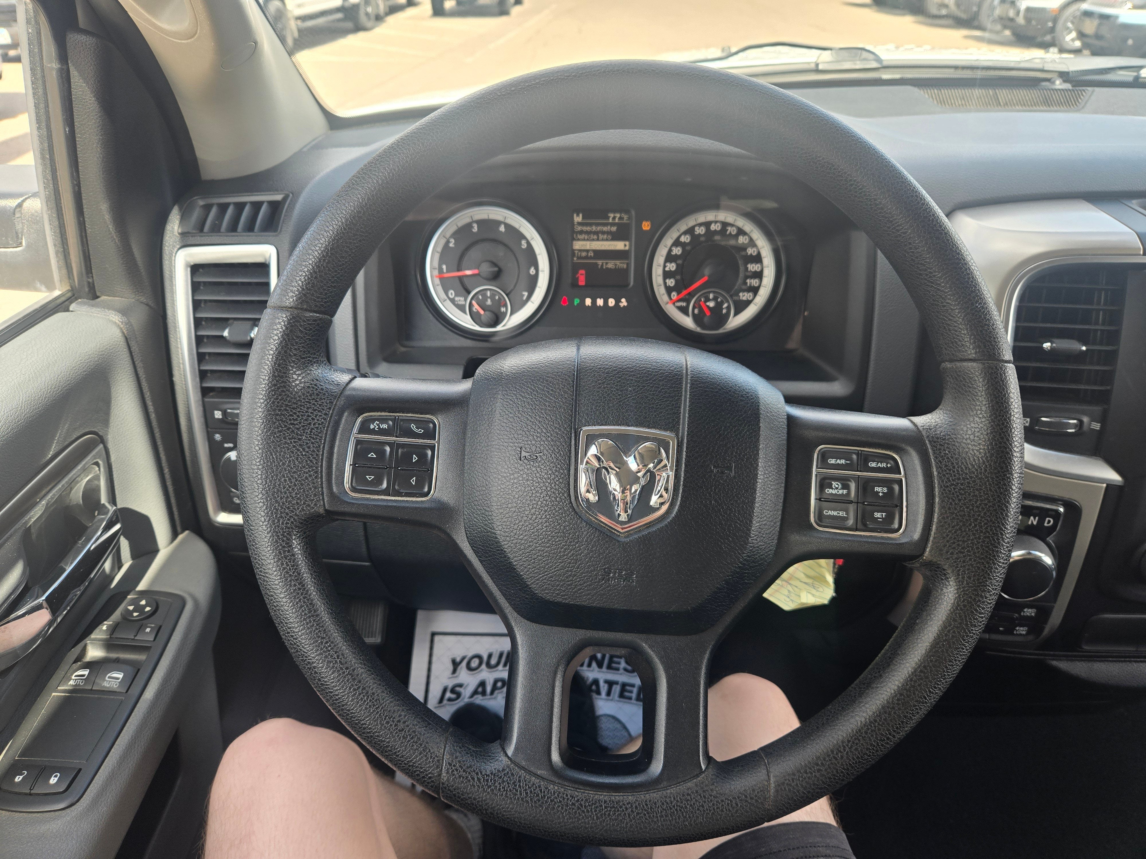 2015 RAM 1500 SLT