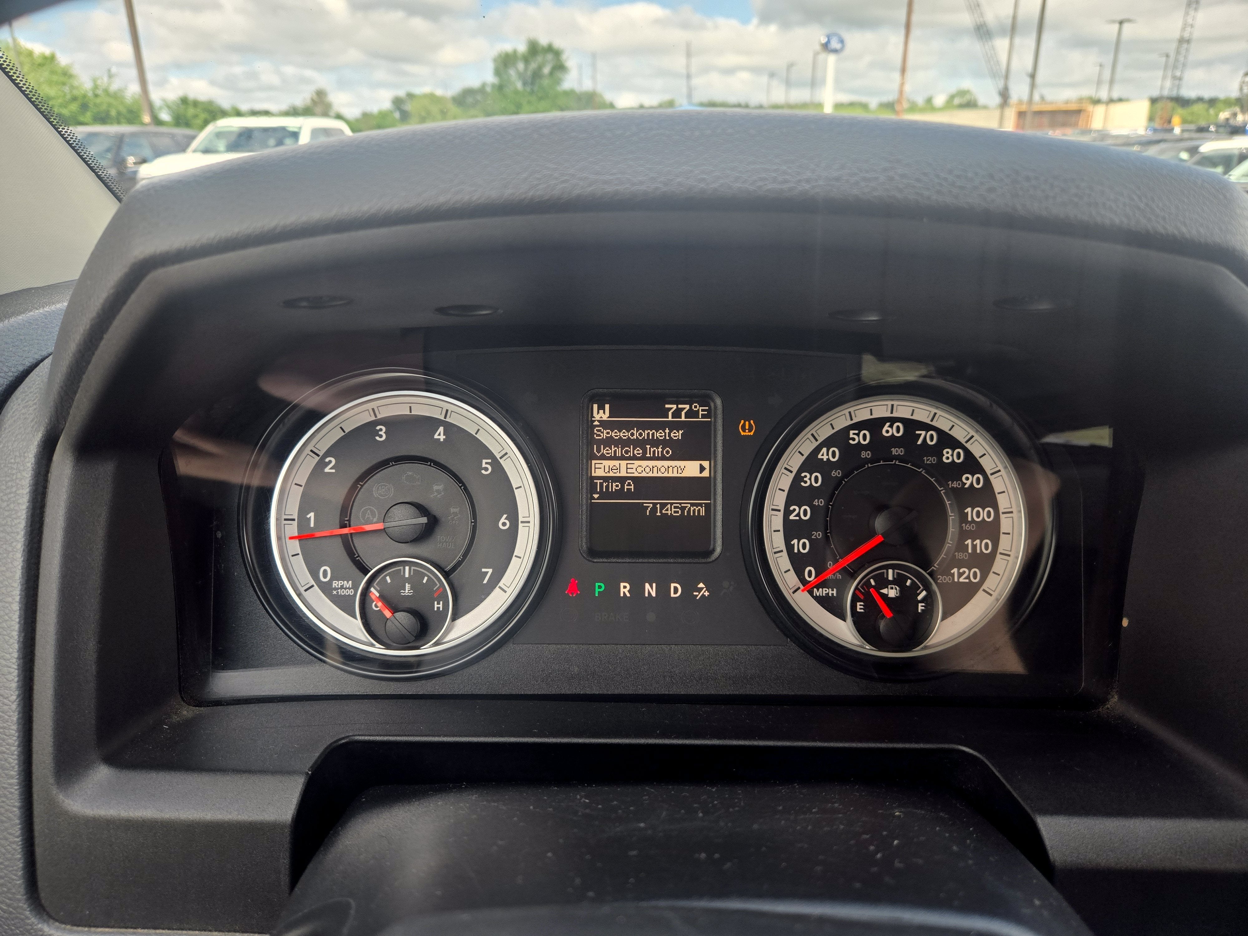 2015 RAM 1500 SLT