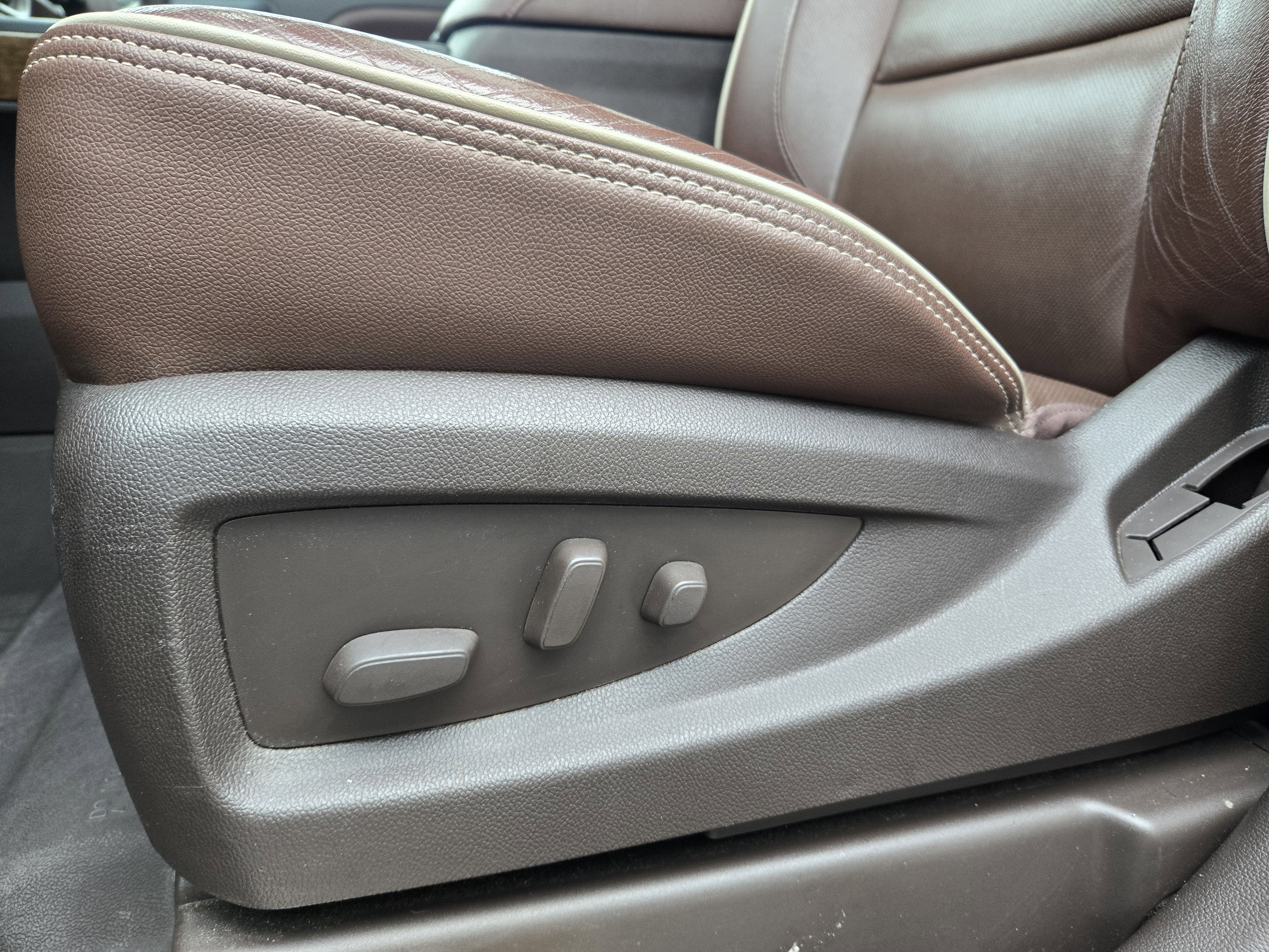 2017 Chevrolet Silverado 1500 High Country