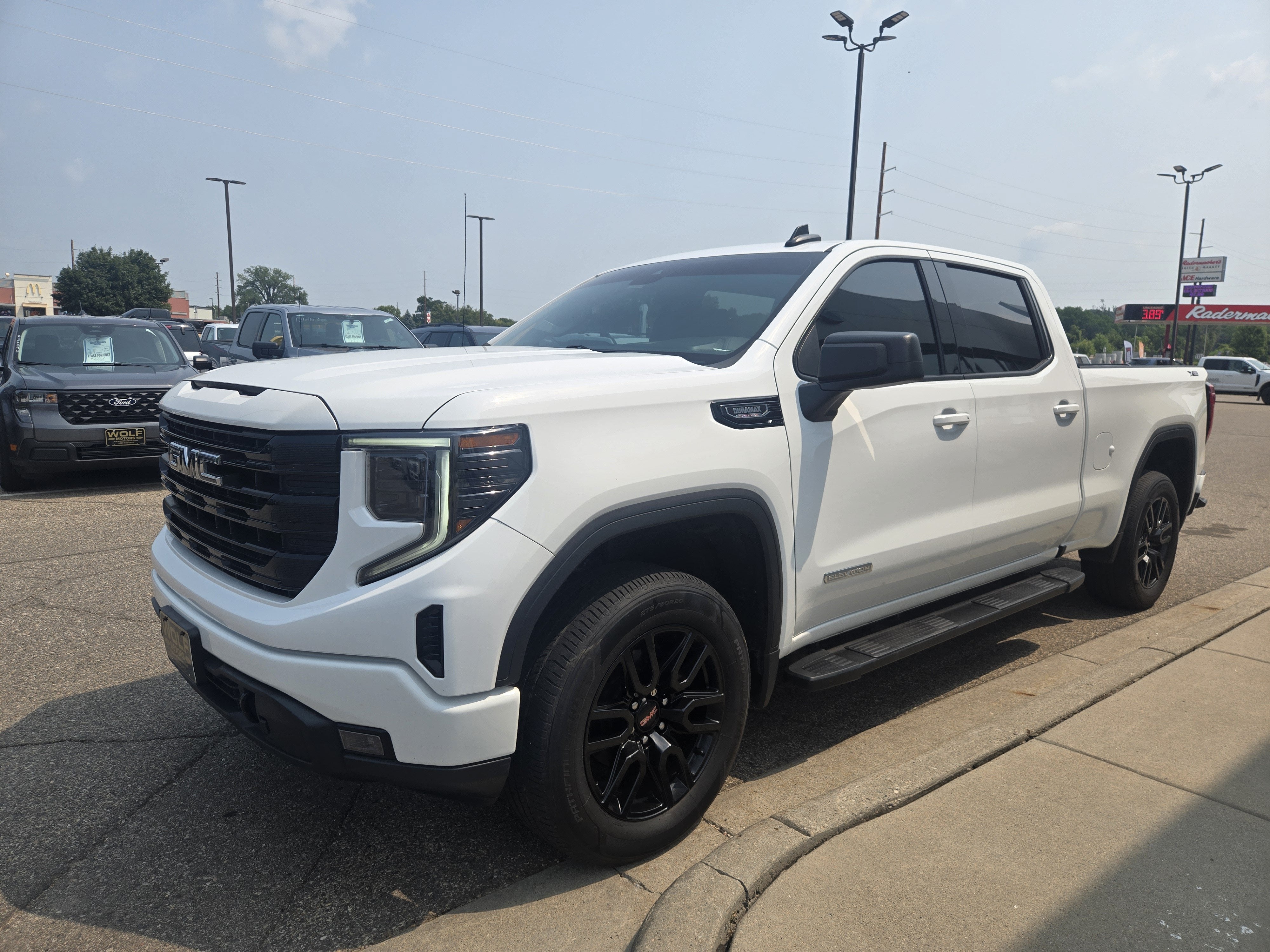 2022 GMC Sierra 1500 Elevation