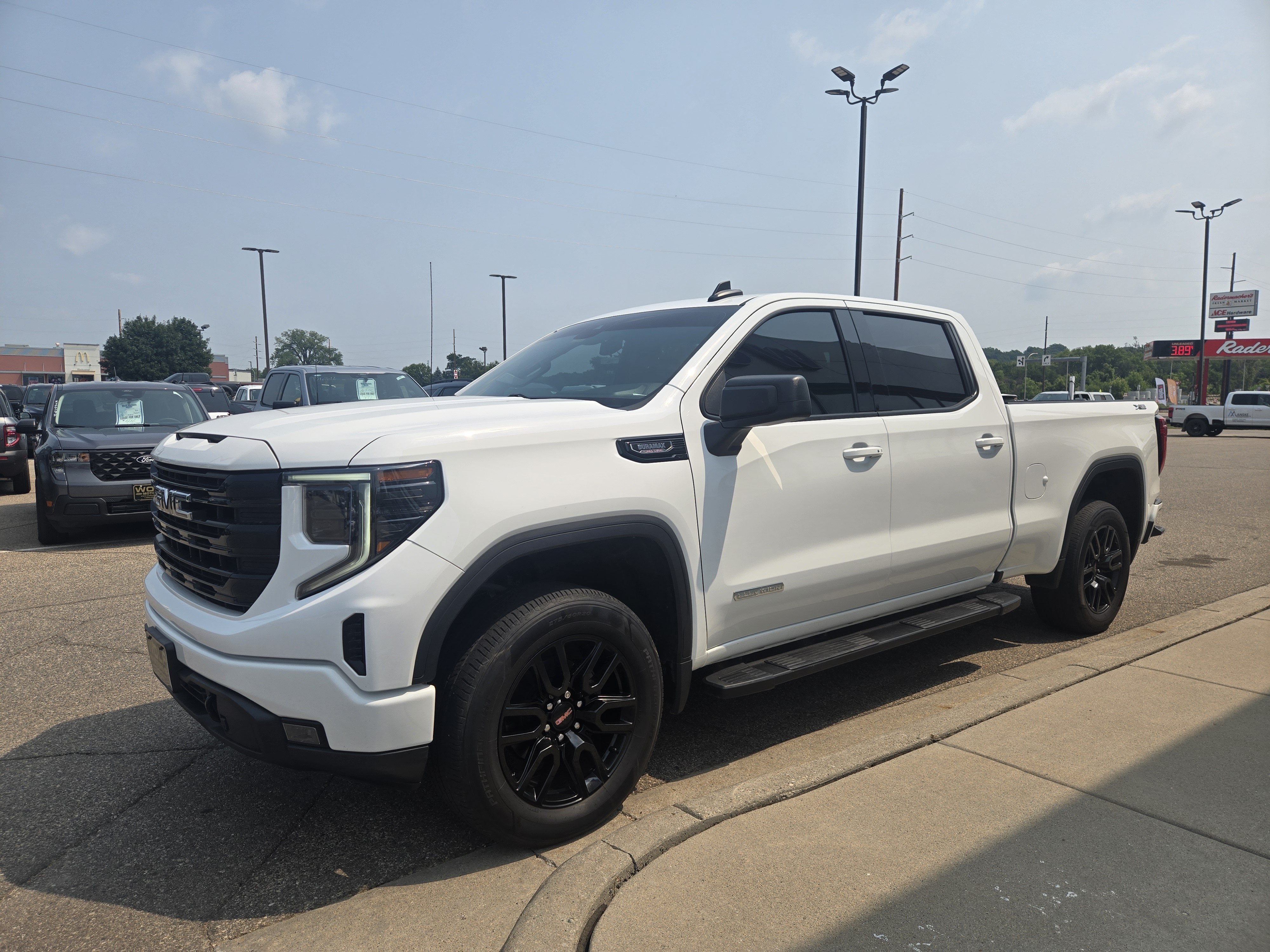 2022 GMC Sierra 1500 Elevation