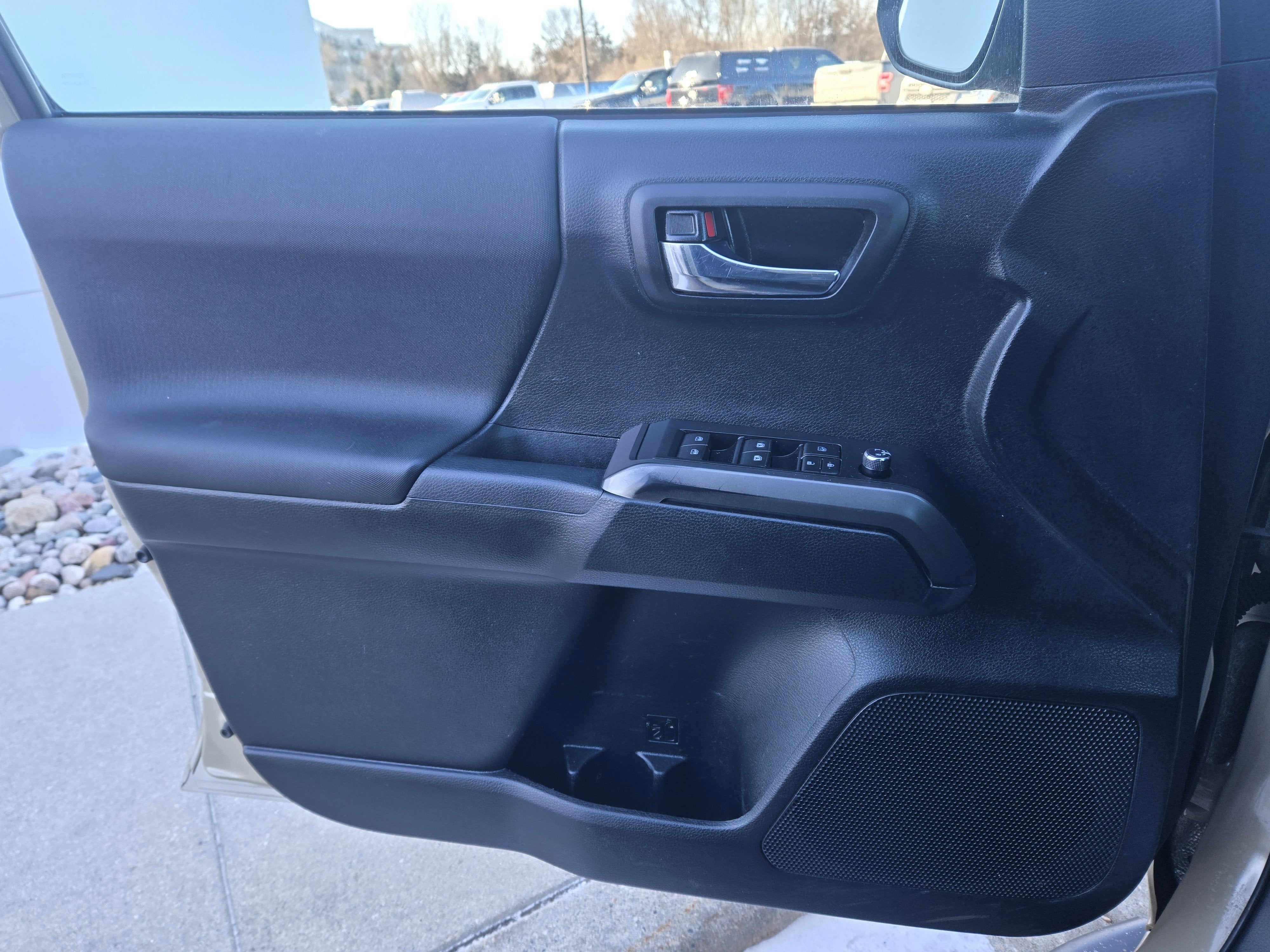 2016 Toyota Tacoma SR5