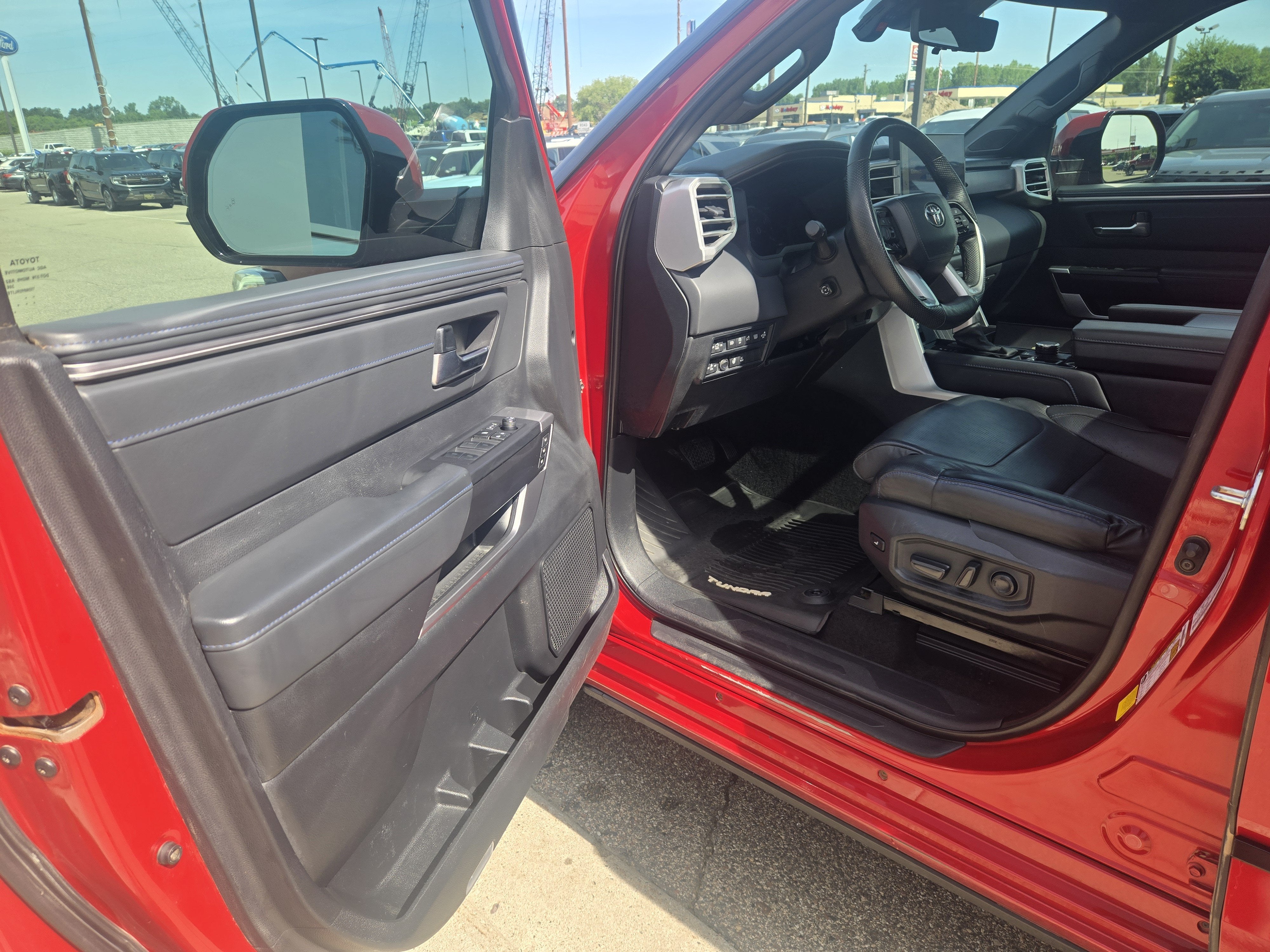 2023 Toyota Tundra 4WD Platinum